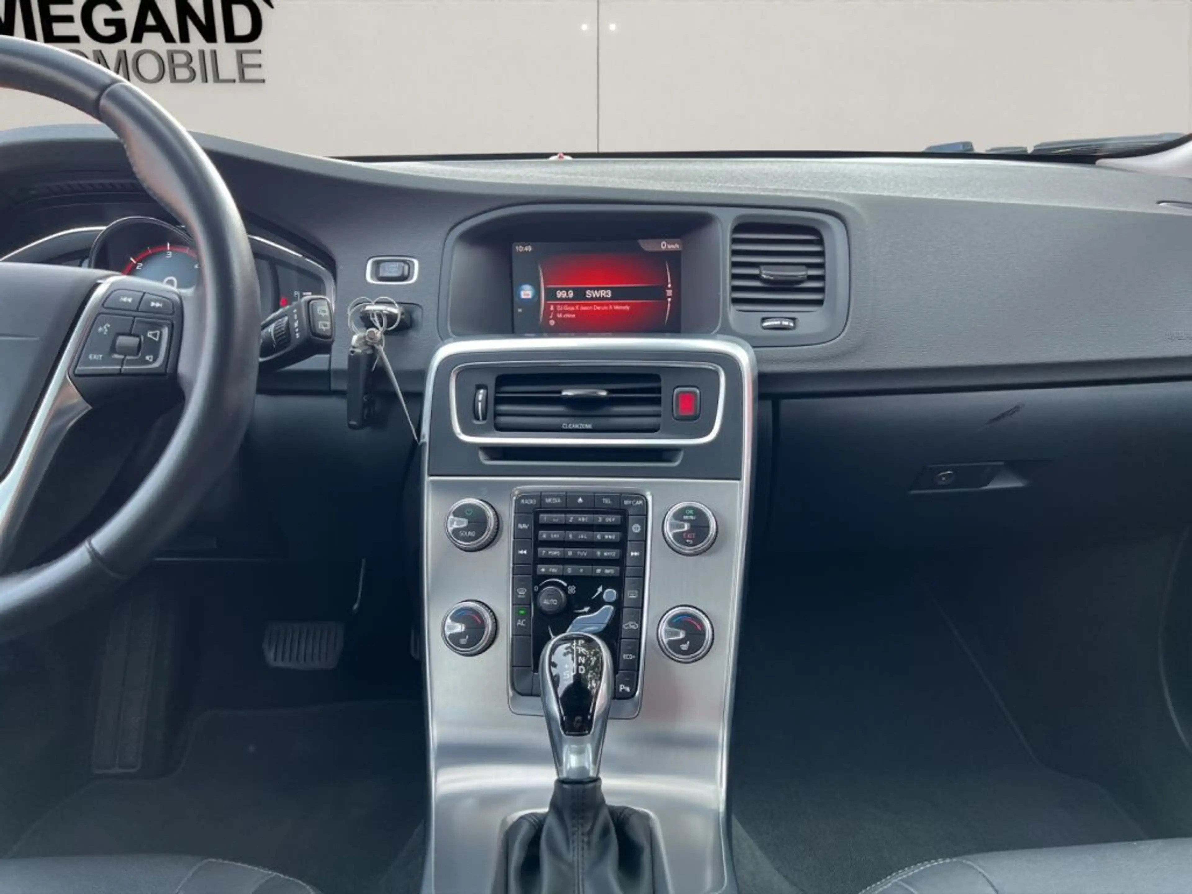 Volvo V60 Cross Country D3 Geartronic Pro+AUTOM.+LEDER — photo 11