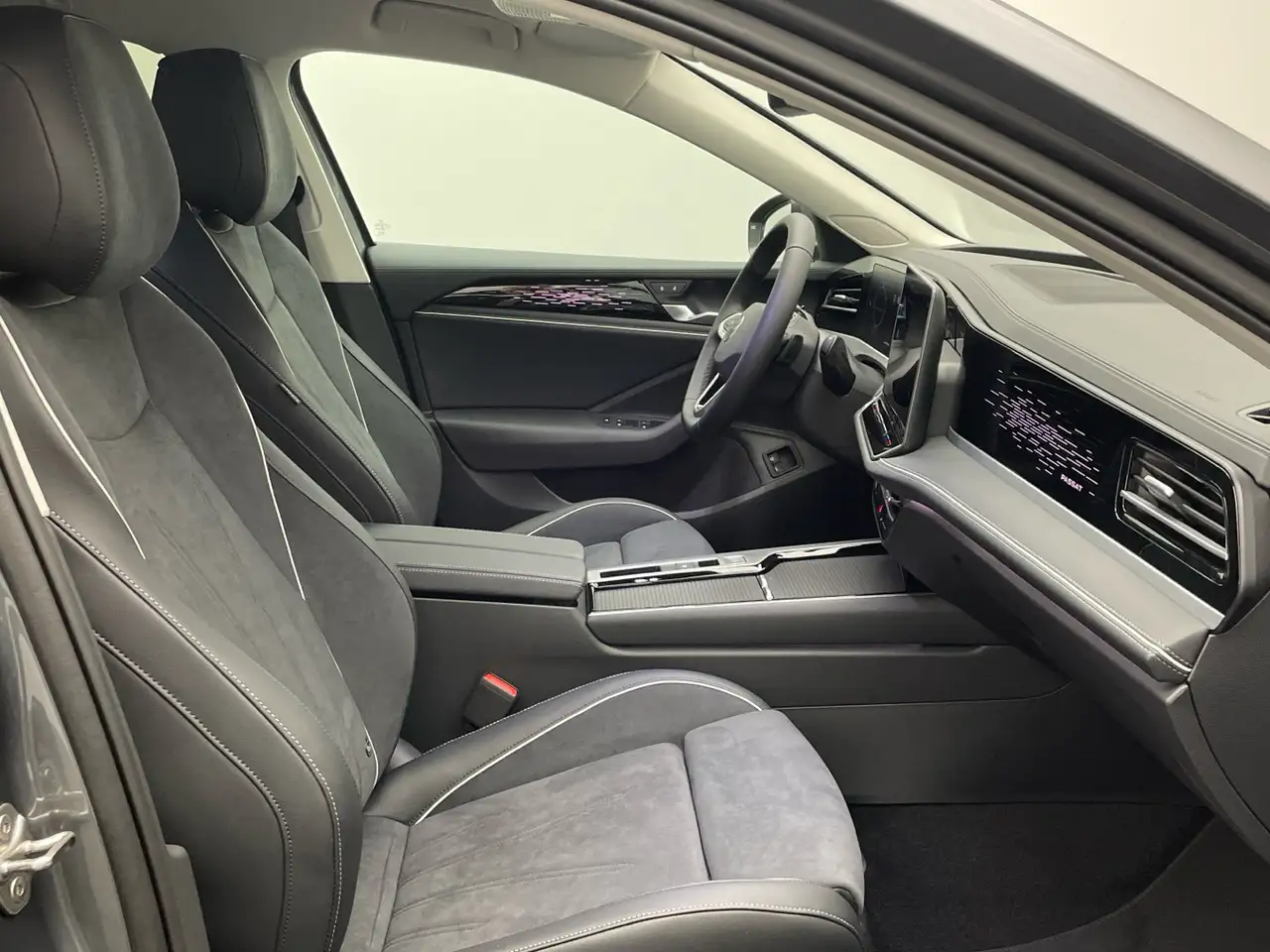 Volkswagen Passat Variant Elegance 1,5 eHybrid Matrix Navi 10