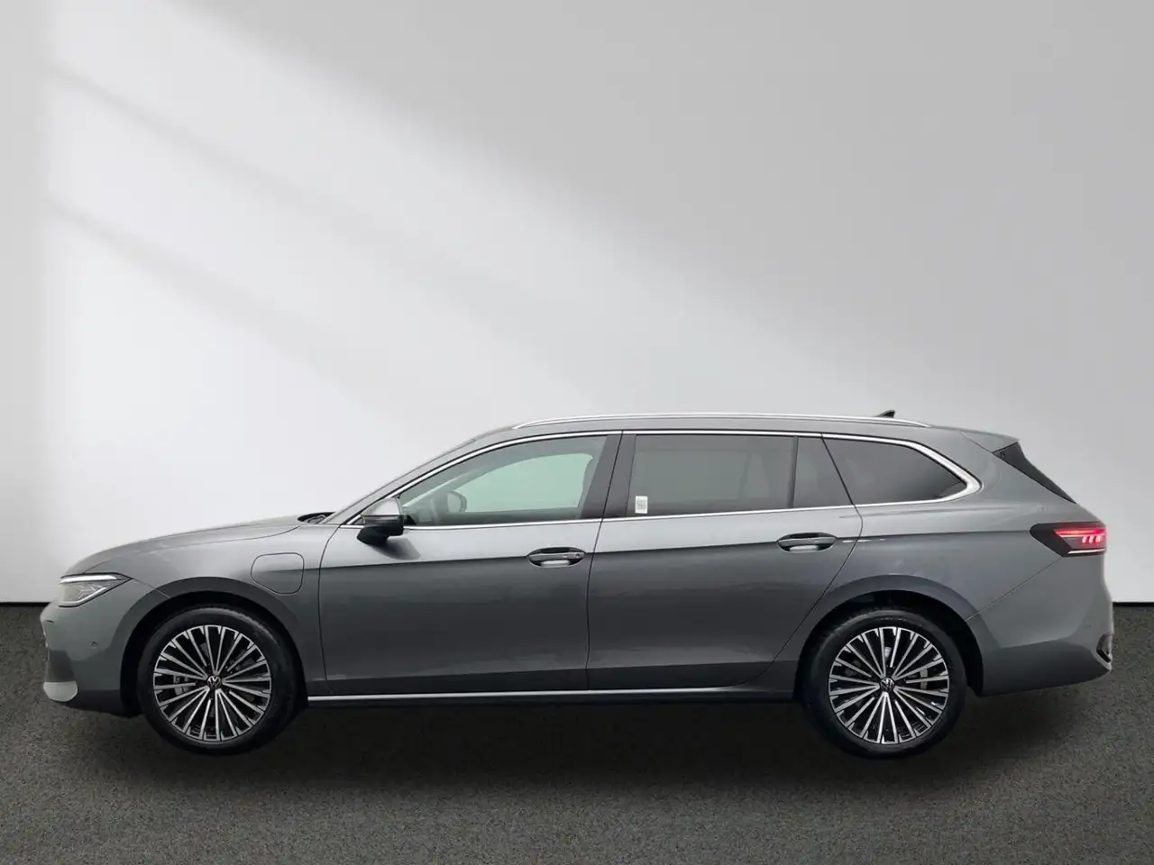 Volkswagen Passat Variant Elegance 1,5 eHybrid Matrix Navi 2