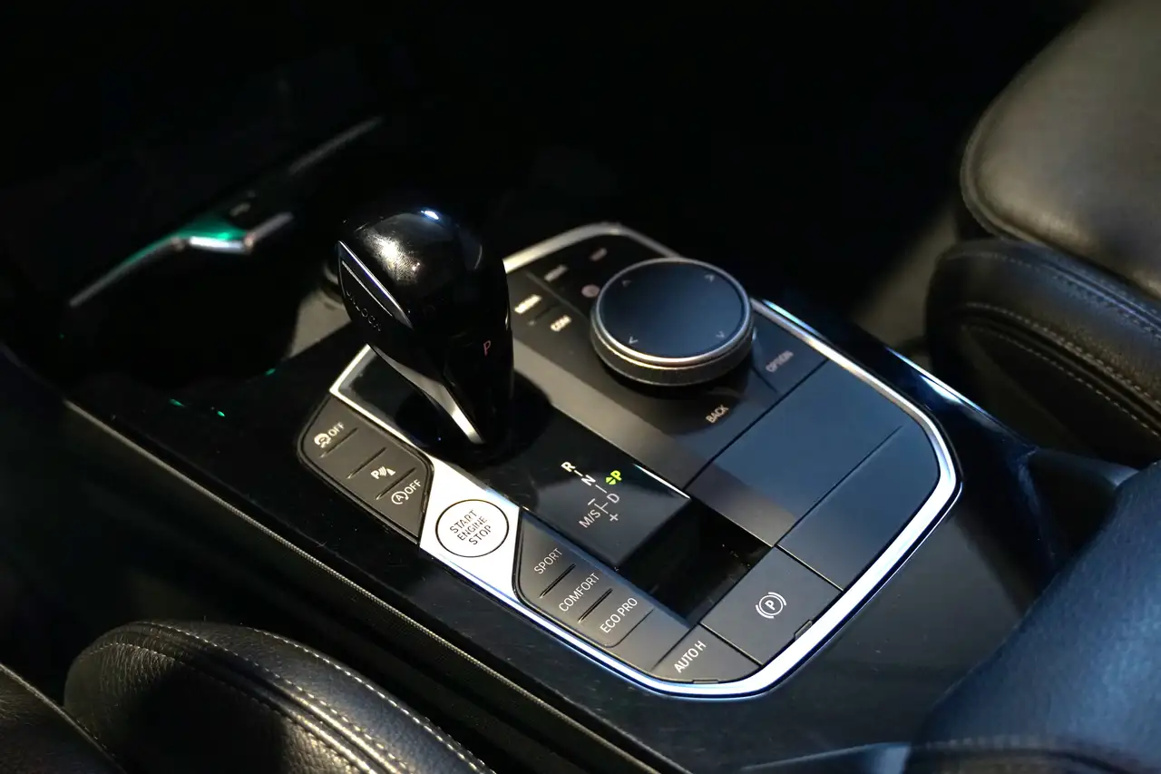 BMW 120 Serie 1 F40 120d xdrive Msport auto 10