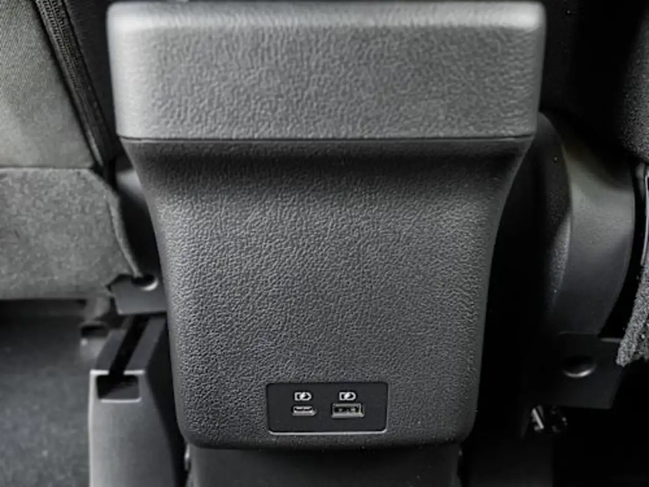 Mitsubishi RVR снимка Mitsubishi RVR