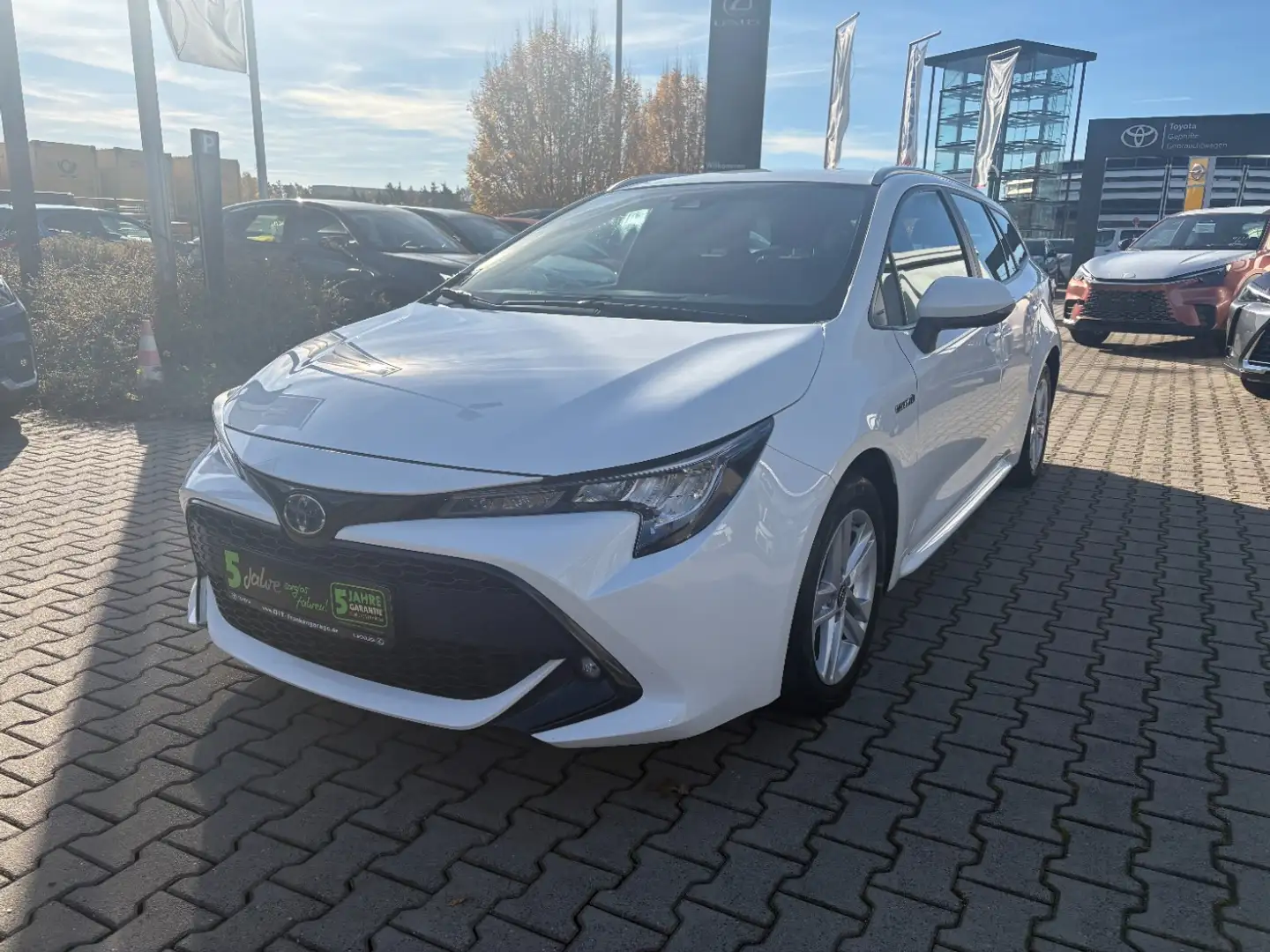 Toyota Corolla Touring Sports 1.8 Hyb Business Edition Weiß - 2