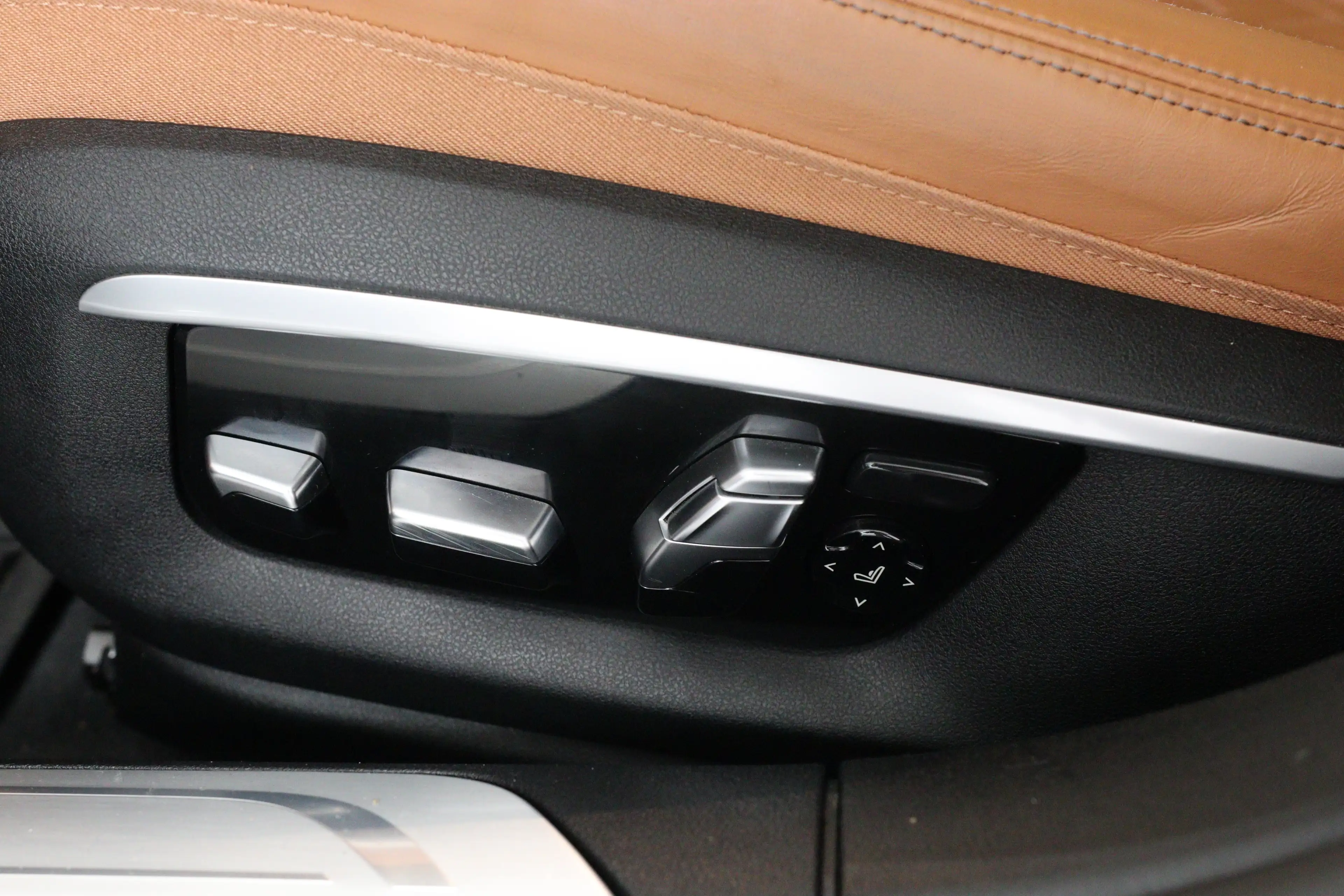 BMW 740 7 Serie 740i High Executive | 1e Eigenaar! | Deale — photo 35