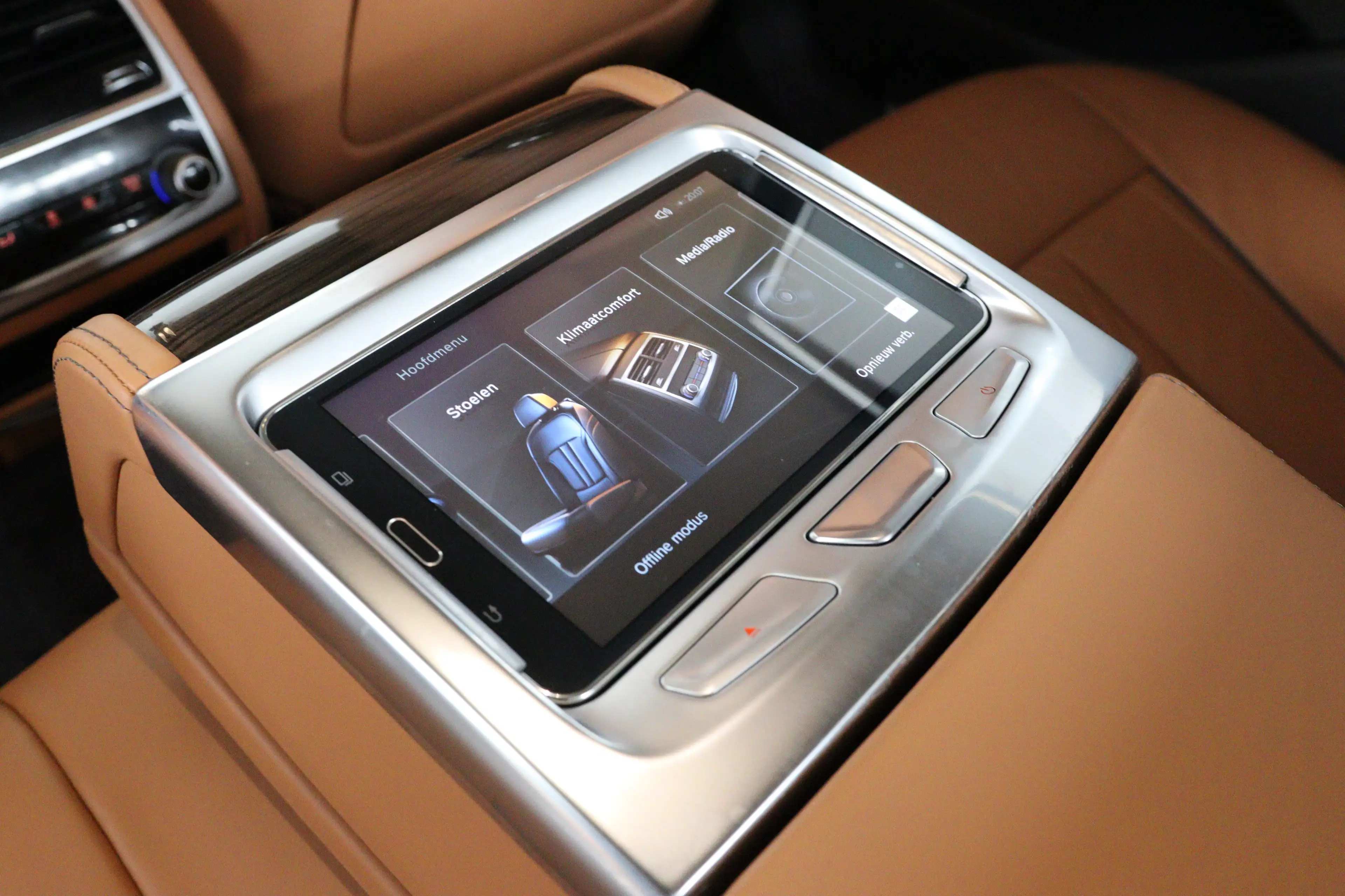 BMW 740 7 Serie 740i High Executive | 1e Eigenaar! | Deale — photo 10