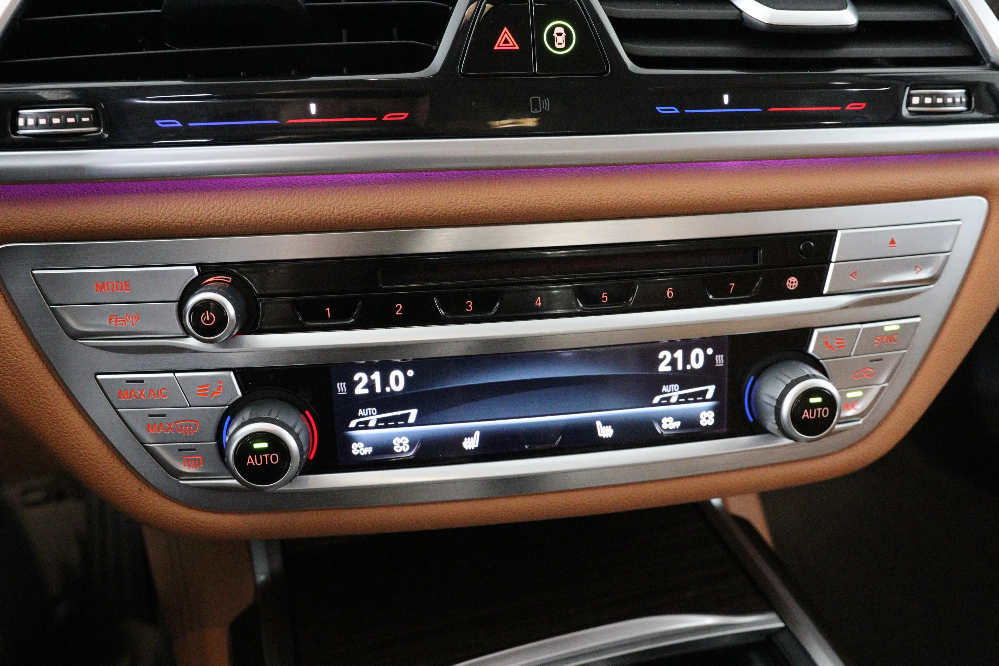 BMW 740 7 Serie 740i High Executive | 1e Eigenaar! | Deale — photo 21