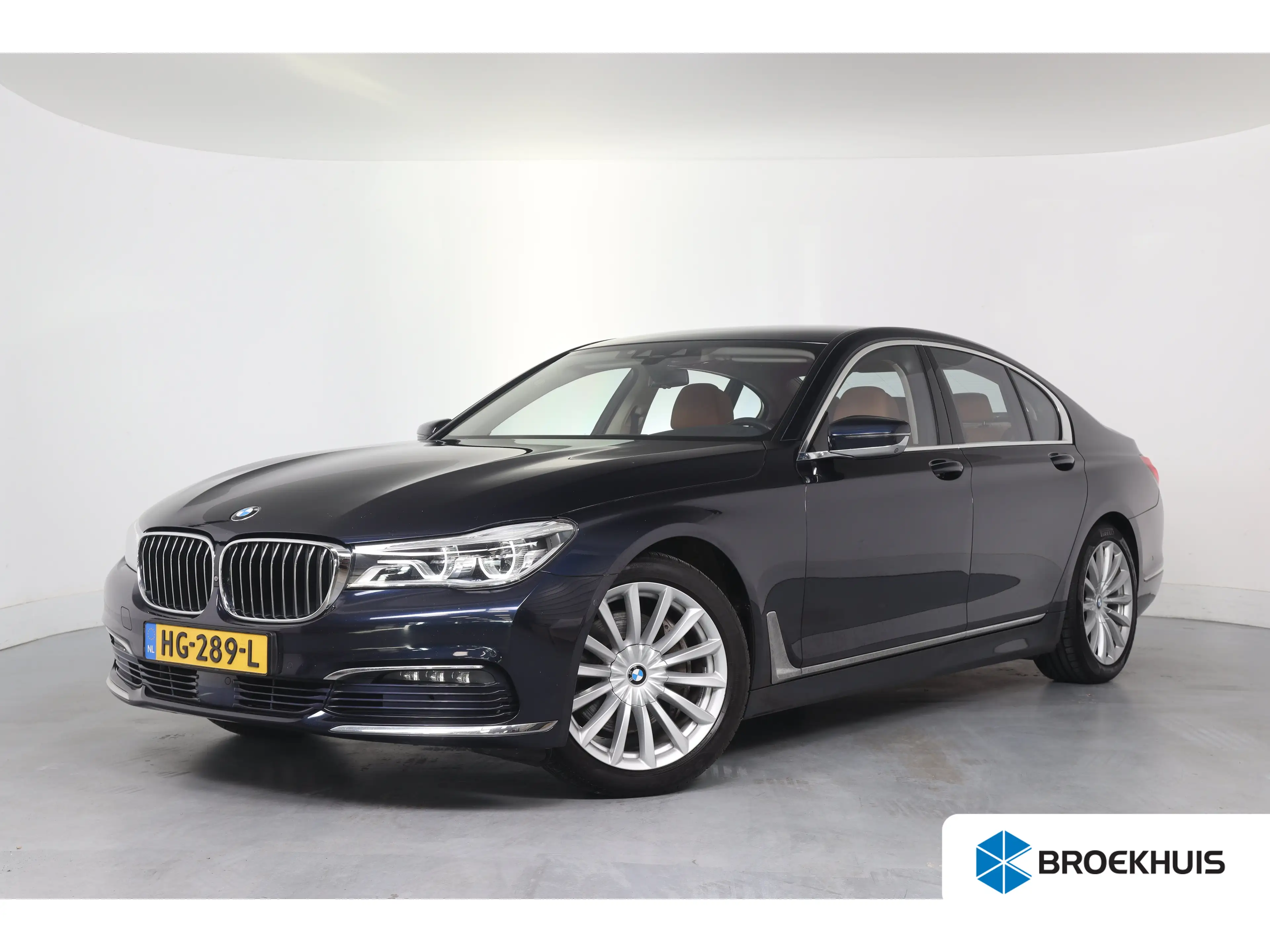BMW 740 7 Serie 740i High Executive | 1e Eigenaar! | Deale