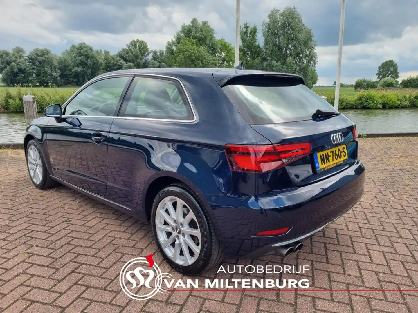 Audi A3 1.4 TFSI CoD Design Pro Line + Digi dashboard Clim Azul - 2