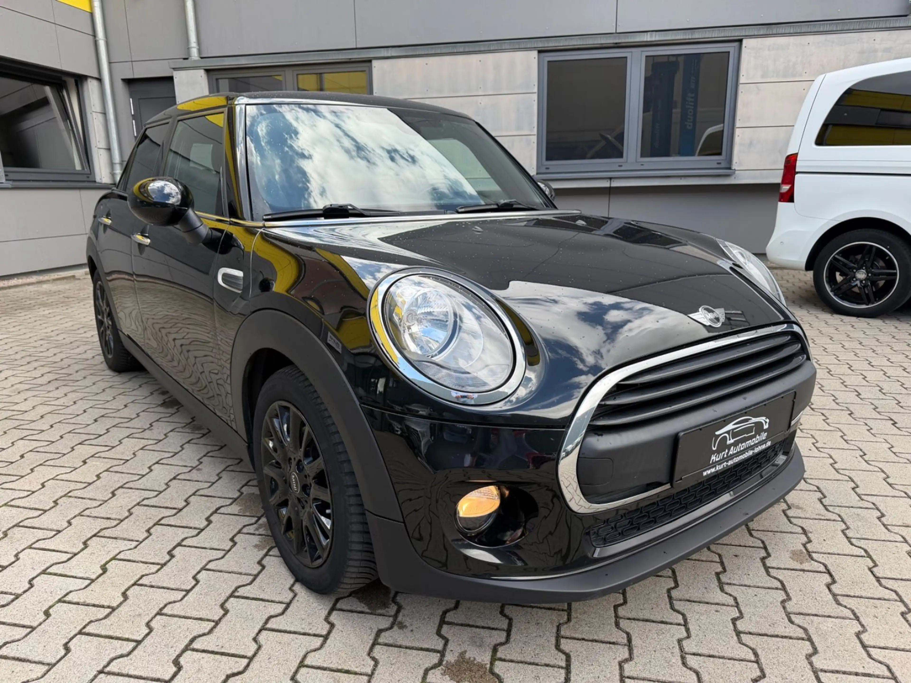 MINI One Mini/ALU/LEDER/PDC/SPORTPAKET/PANORAMA — photo 9