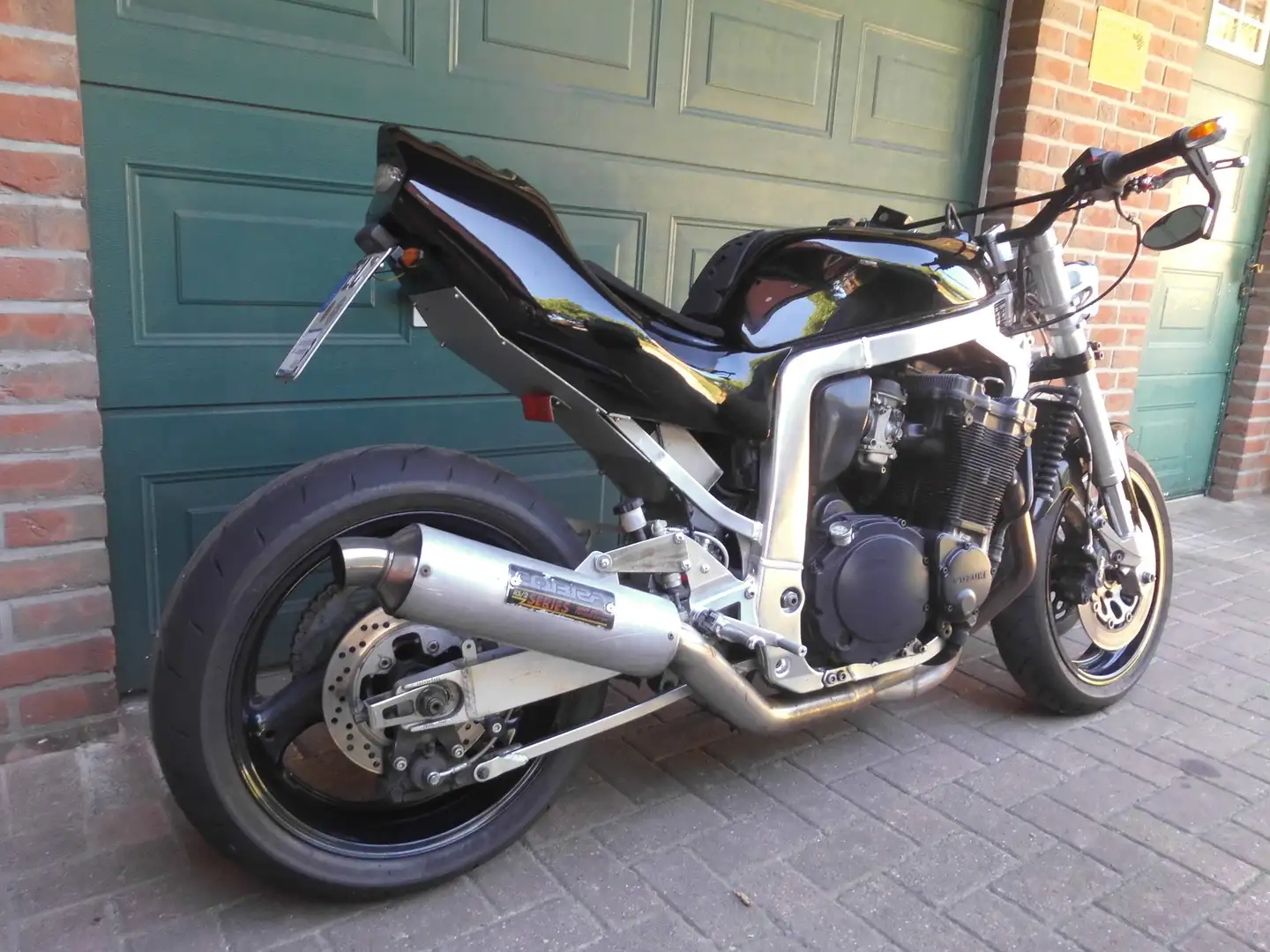 Suzuki GSX-R 1100 Streetfighter, MGM Heck Umbau Fekete - 1
