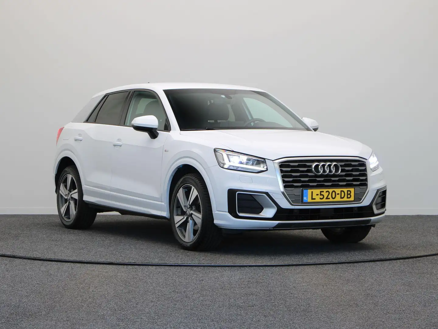Audi Q2 35 TFSI S Edition | Automaat | Stoelverwarming | C Bianco - 2