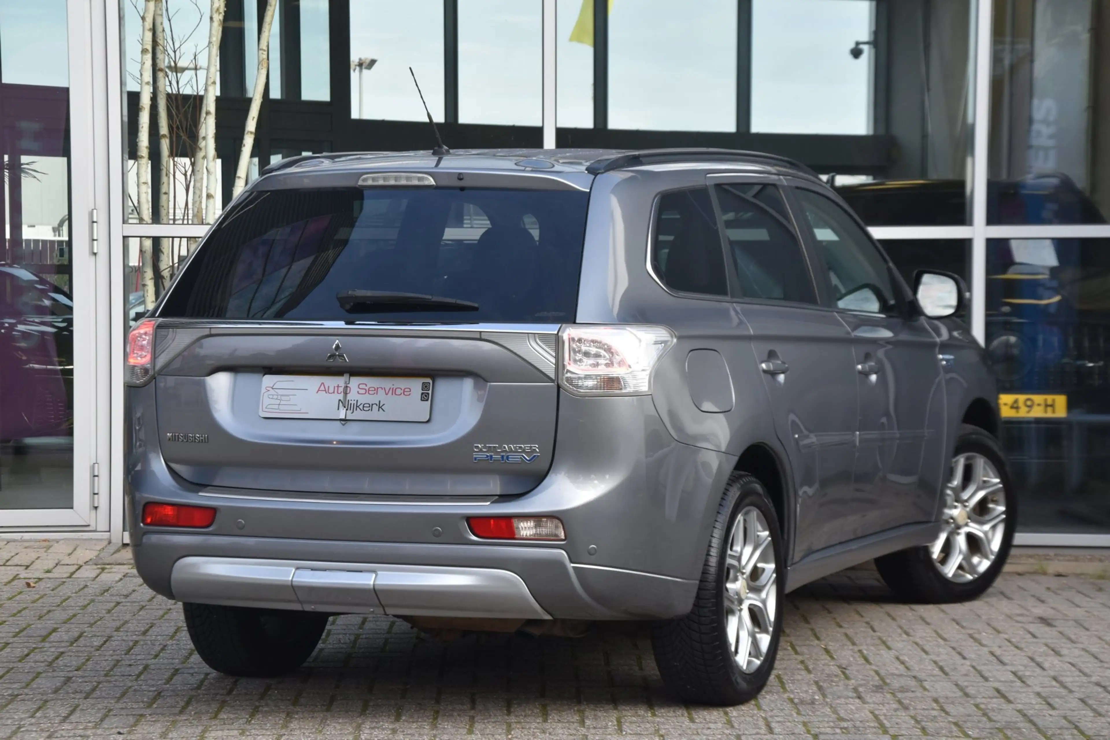 Mitsubishi Outlander 2.0 PHEV Executive Edition Airco Leder Pdc Camera — photo 3