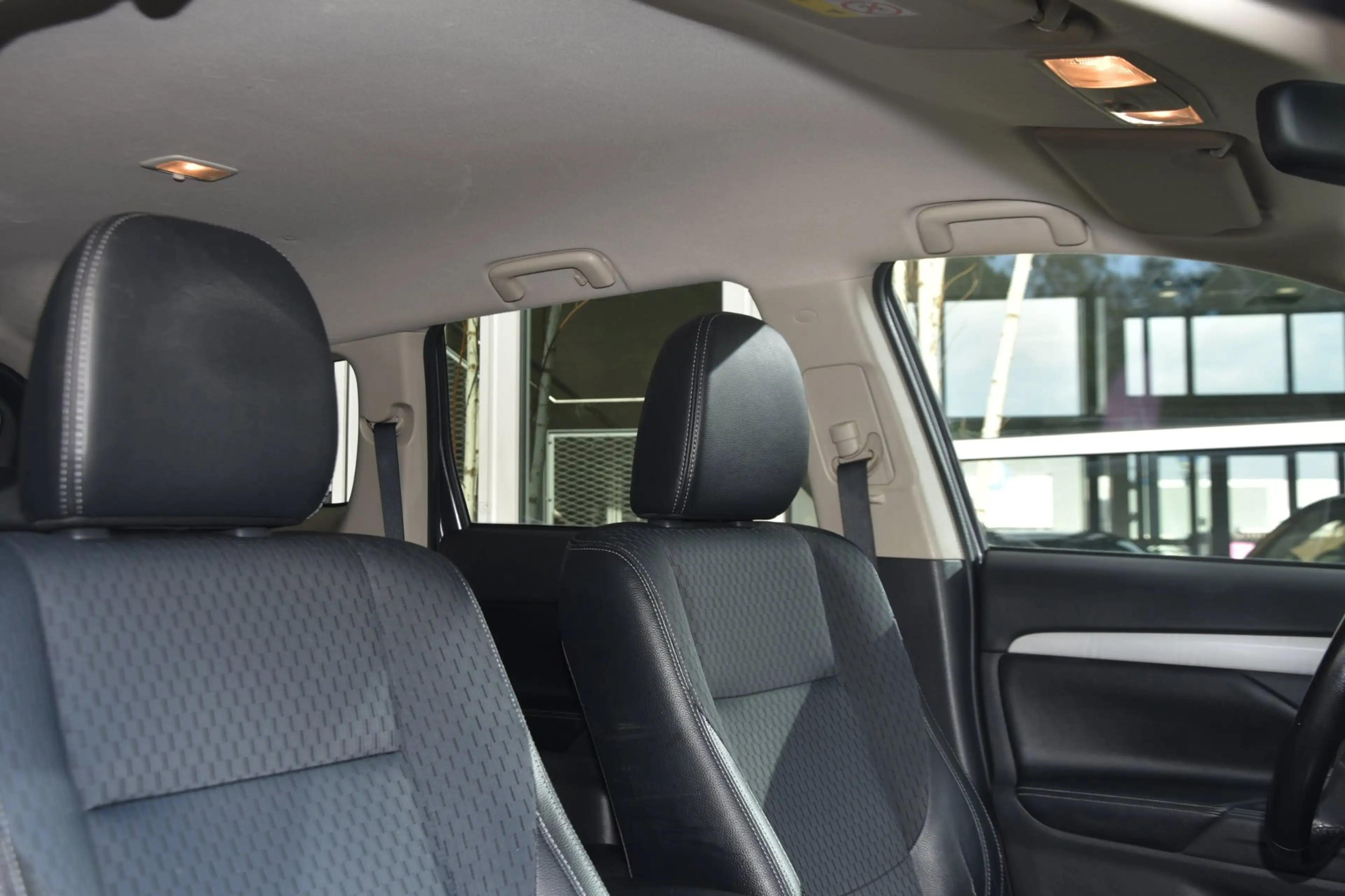 Mitsubishi Outlander 2.0 PHEV Executive Edition Airco Leder Pdc Camera — photo 11