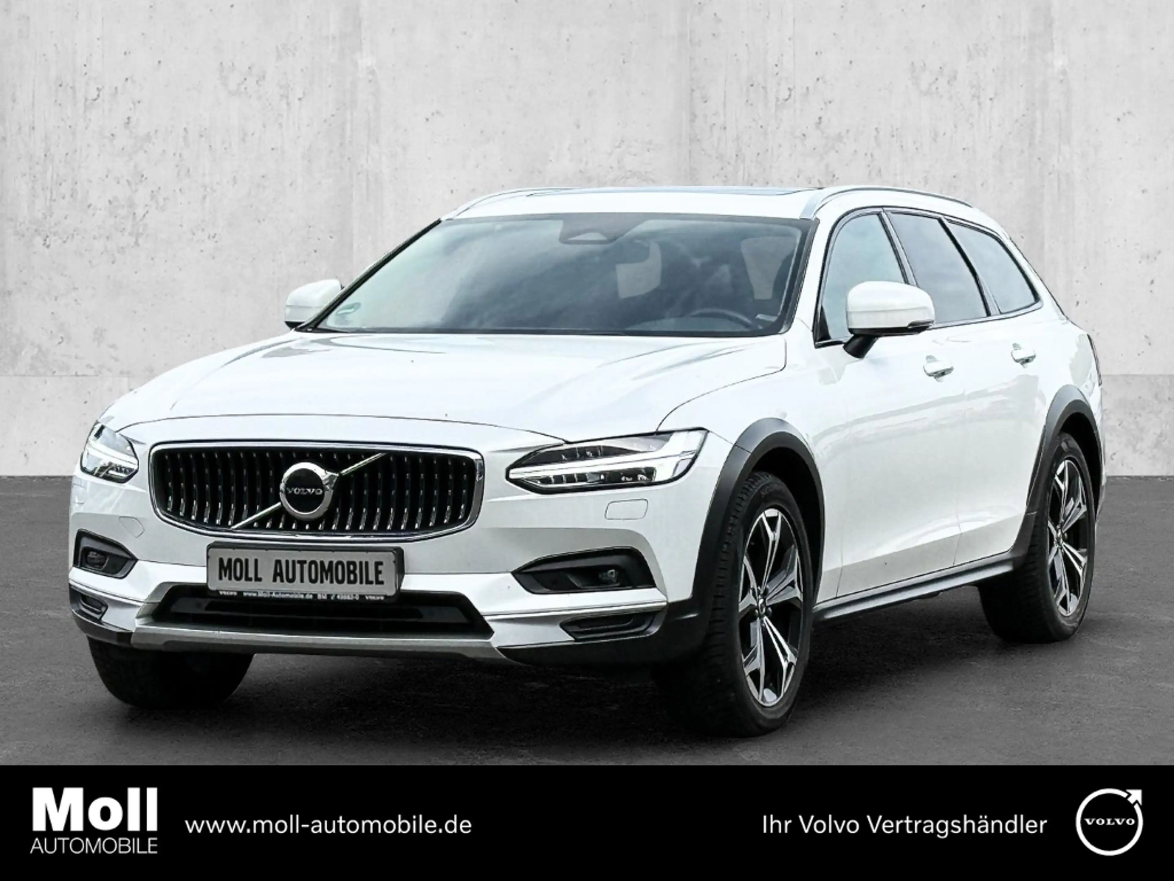 Volvo V90 Cross Country Pro B5 Diesel AWD HUD StandHZG AHK Panodach Navi L