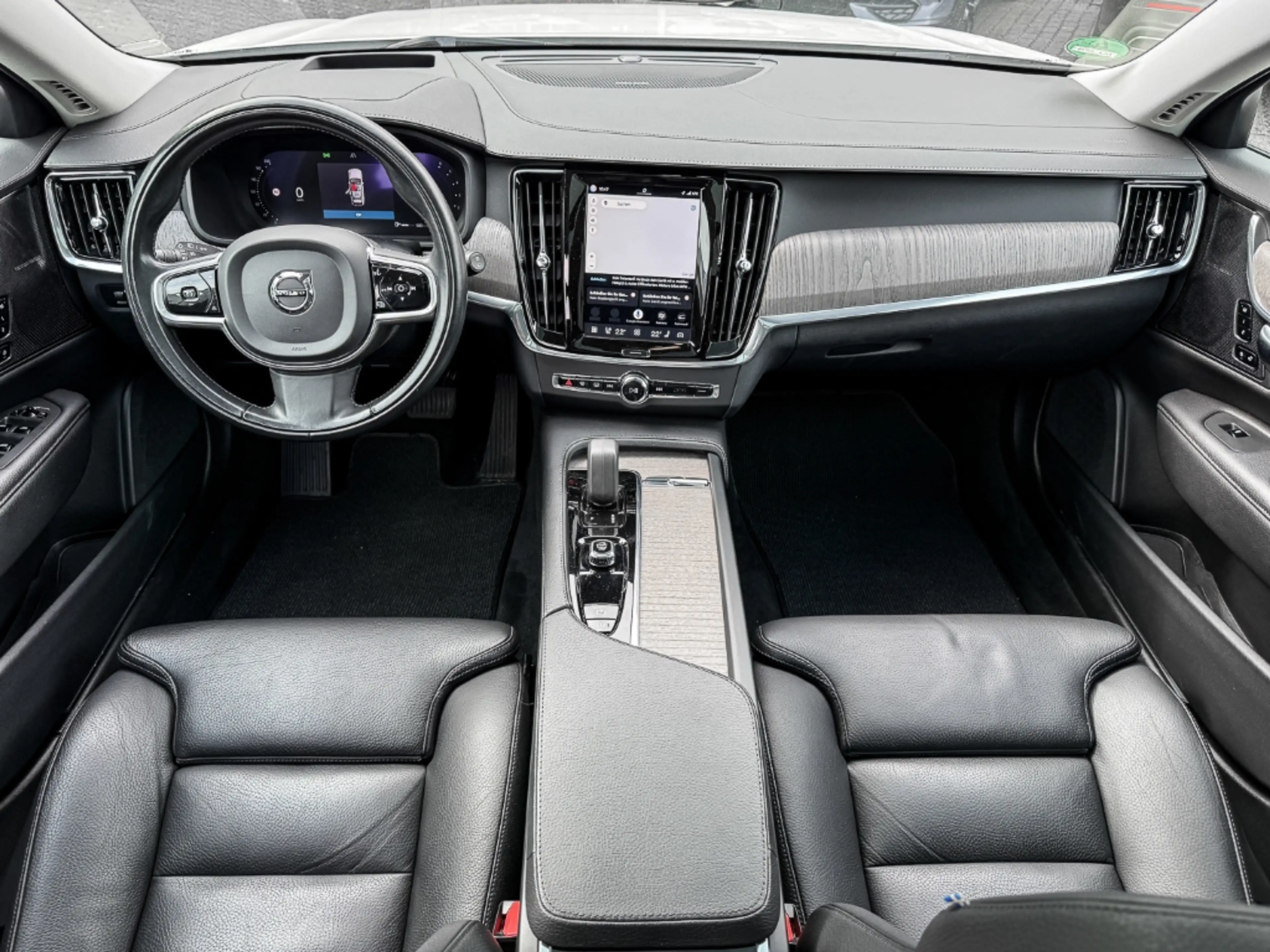 Volvo V90 Cross Country Pro B5 Diesel AWD HUD StandHZG AHK Panodach Navi L — photo 9