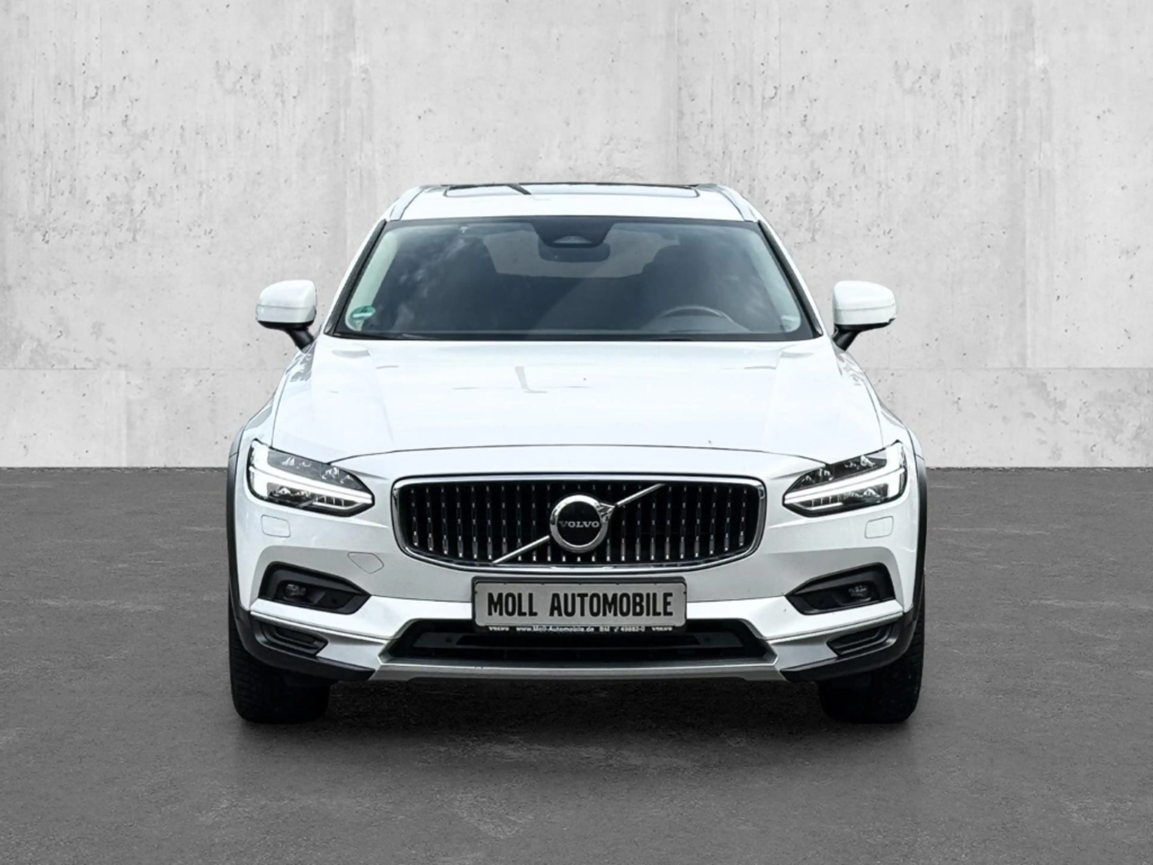 Volvo V90 Cross Country Pro B5 Diesel AWD HUD StandHZG AHK Panodach Navi L — photo 3