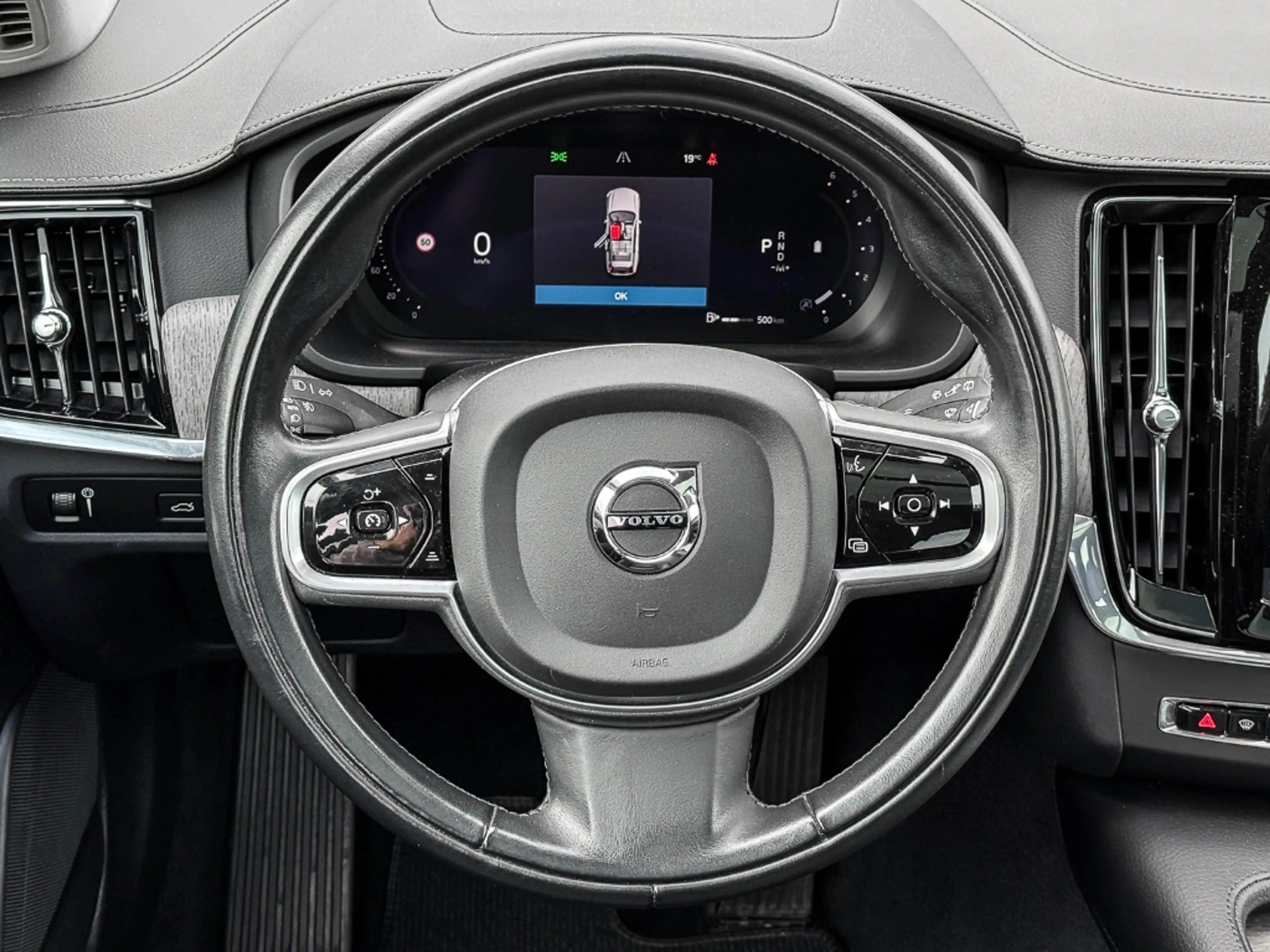 Volvo V90 Cross Country Pro B5 Diesel AWD HUD StandHZG AHK Panodach Navi L — photo 12