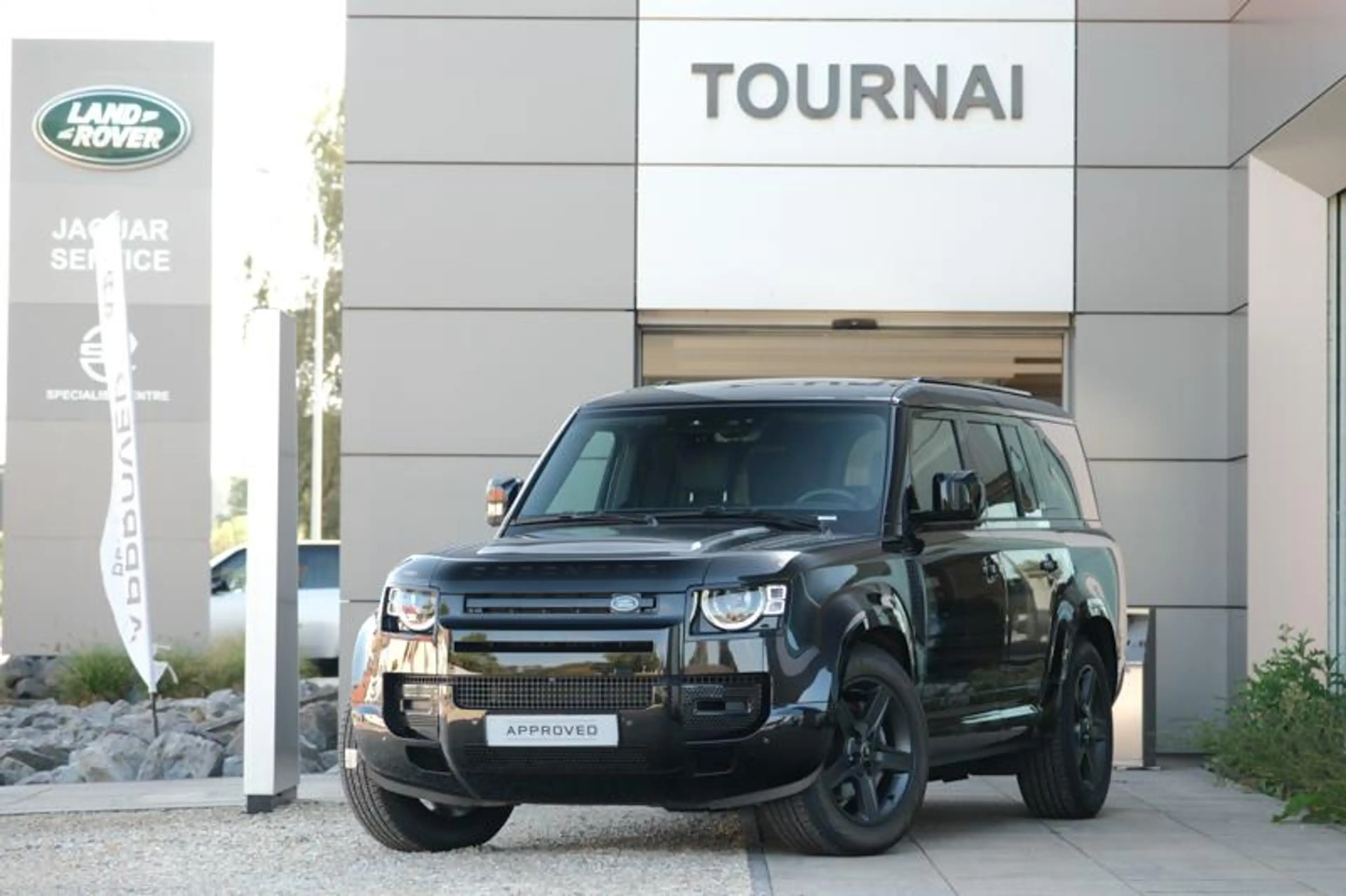 Land Rover Defender 130 D300 X-Dynamic SE | TERRAIN RESPONSE | MERIDIA