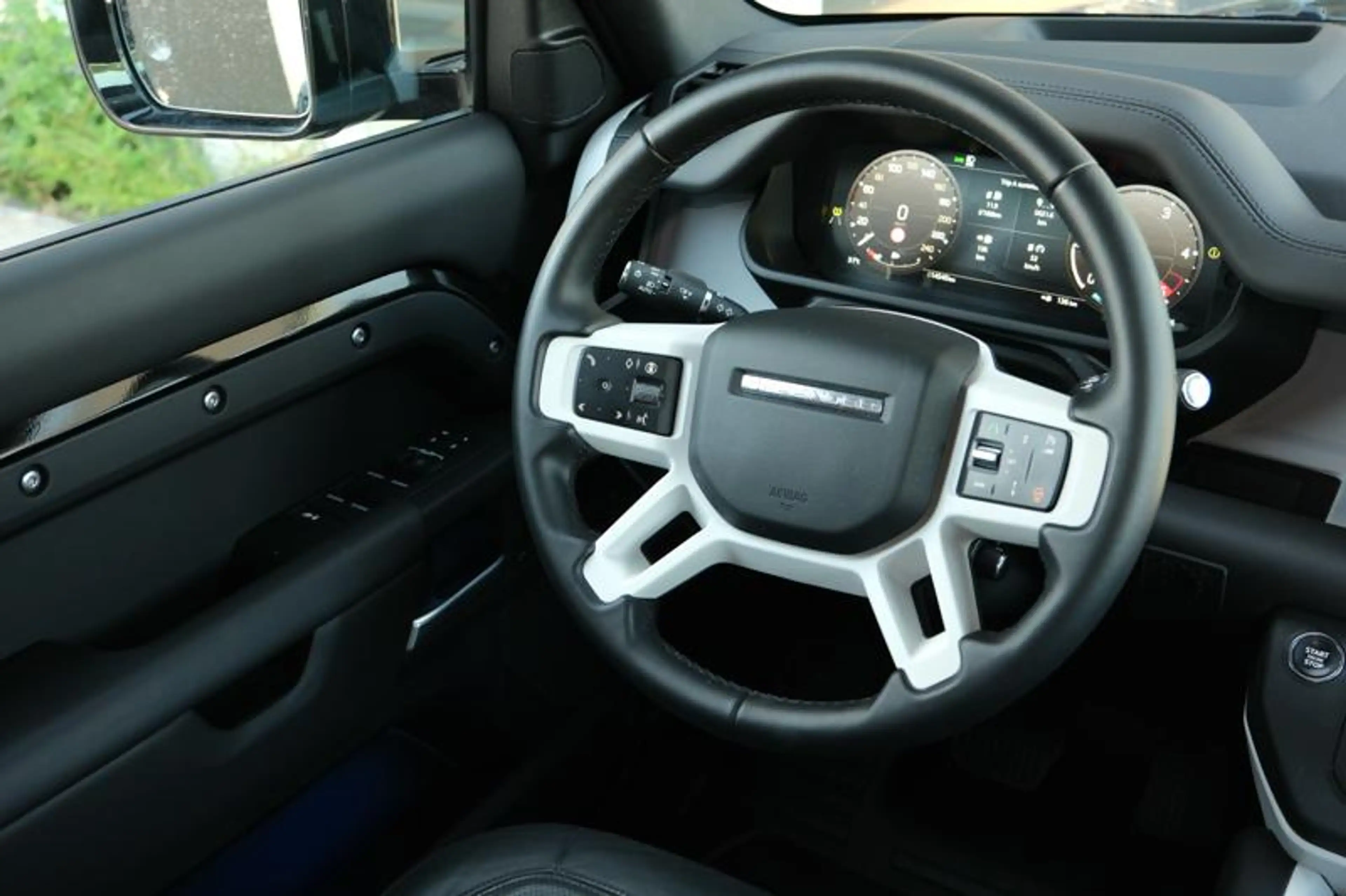 Land Rover Defender 130 D300 X-Dynamic SE | TERRAIN RESPONSE | MERIDIA — photo 10