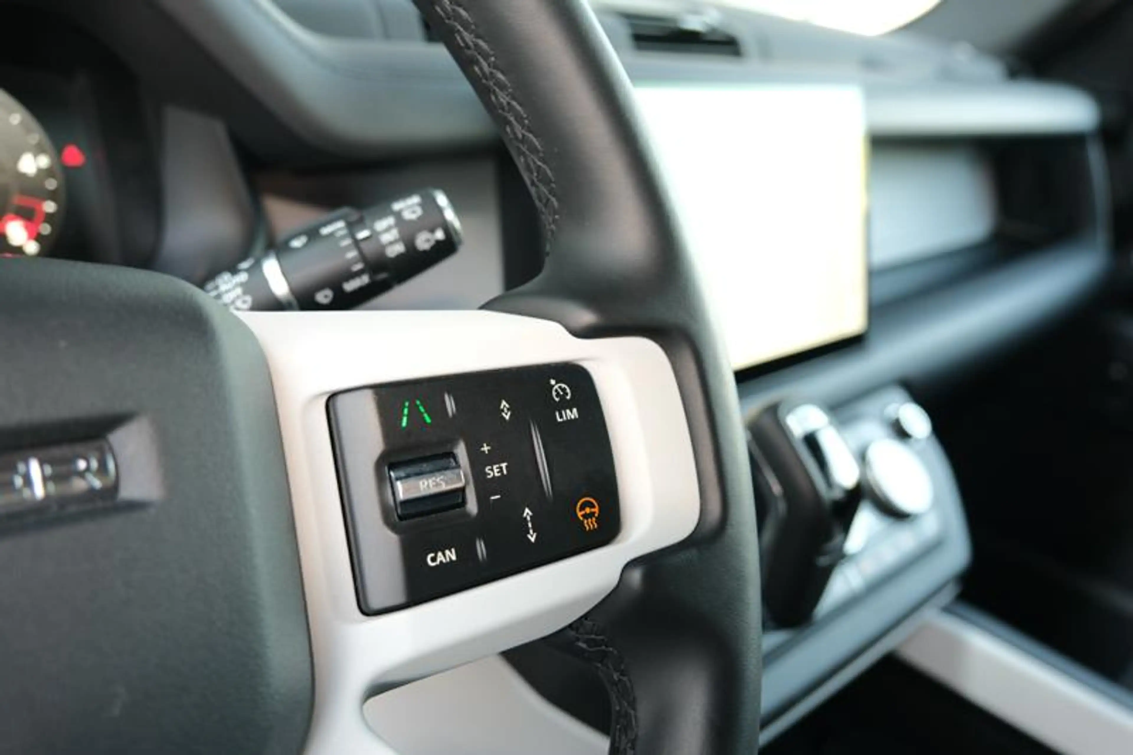 Land Rover Defender 130 D300 X-Dynamic SE | TERRAIN RESPONSE | MERIDIA — photo 11