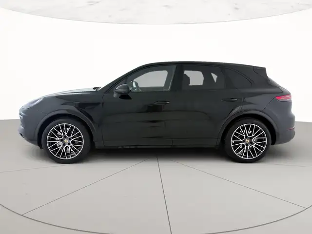 Porsche Cayenne view 2