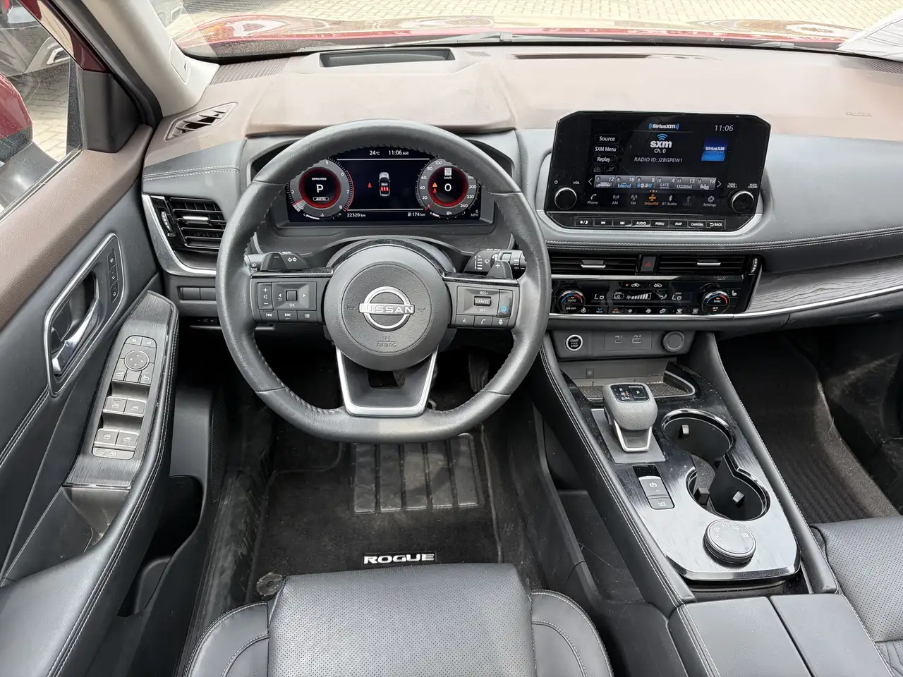 Nissan Rogue снимка Nissan Rogue