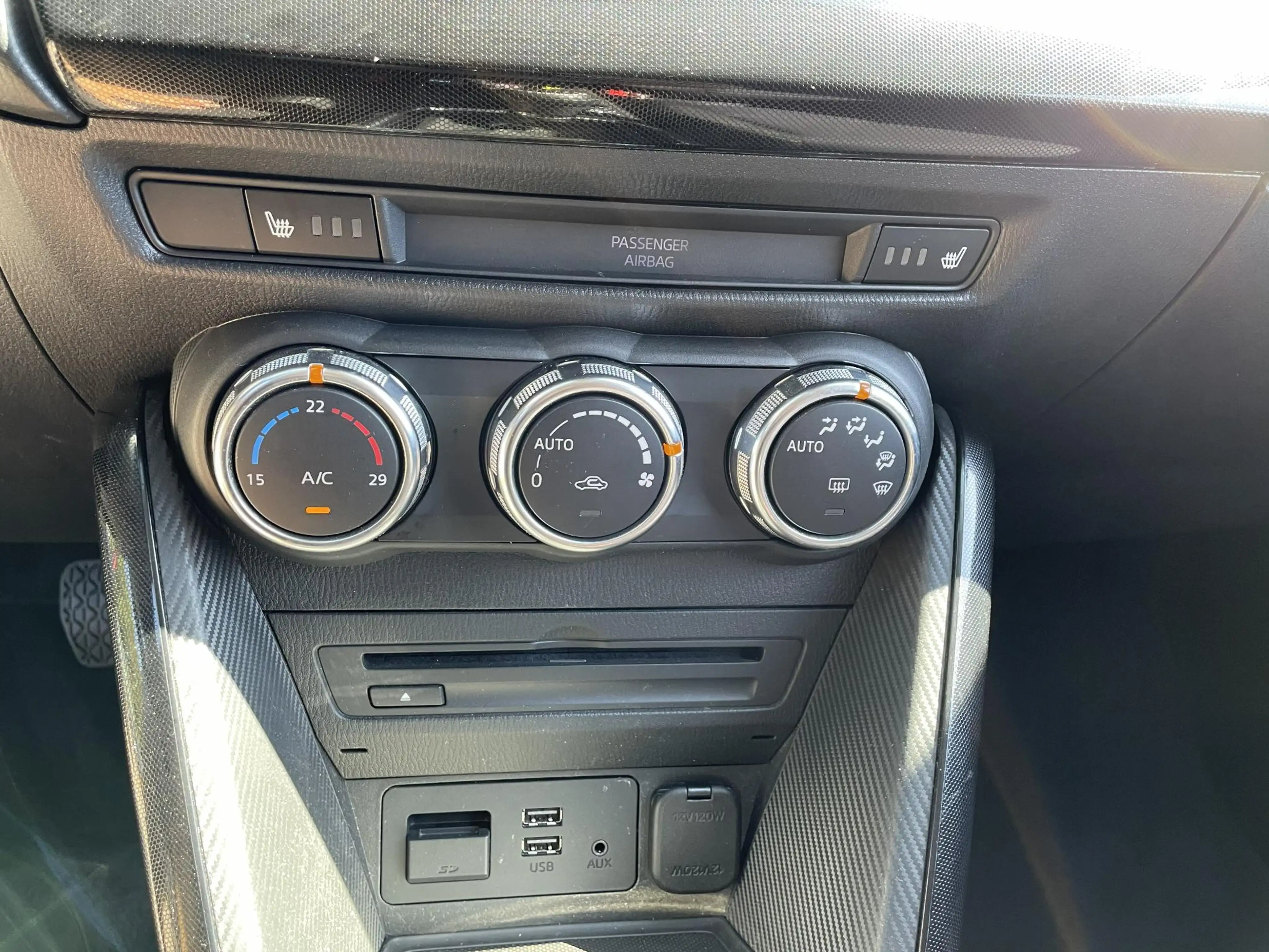 Mazda 2 1.5 Skyactiv-G GT-M Line , Navi, Clima, Cruise, St — photo 16