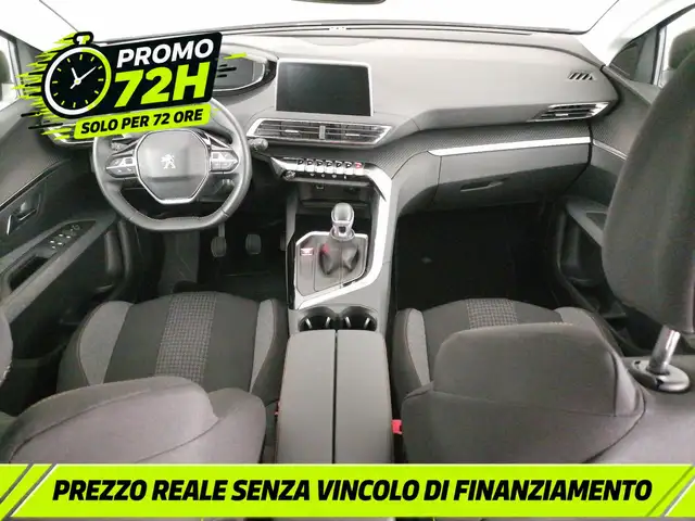 Peugeot 3008 view 9