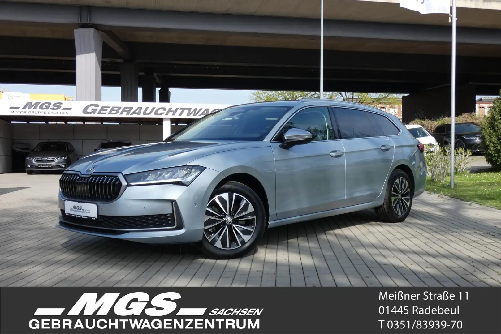 Skoda Superb 2.0 TDI 4x4 Selection #360° #ACC #FSH Silber - 1