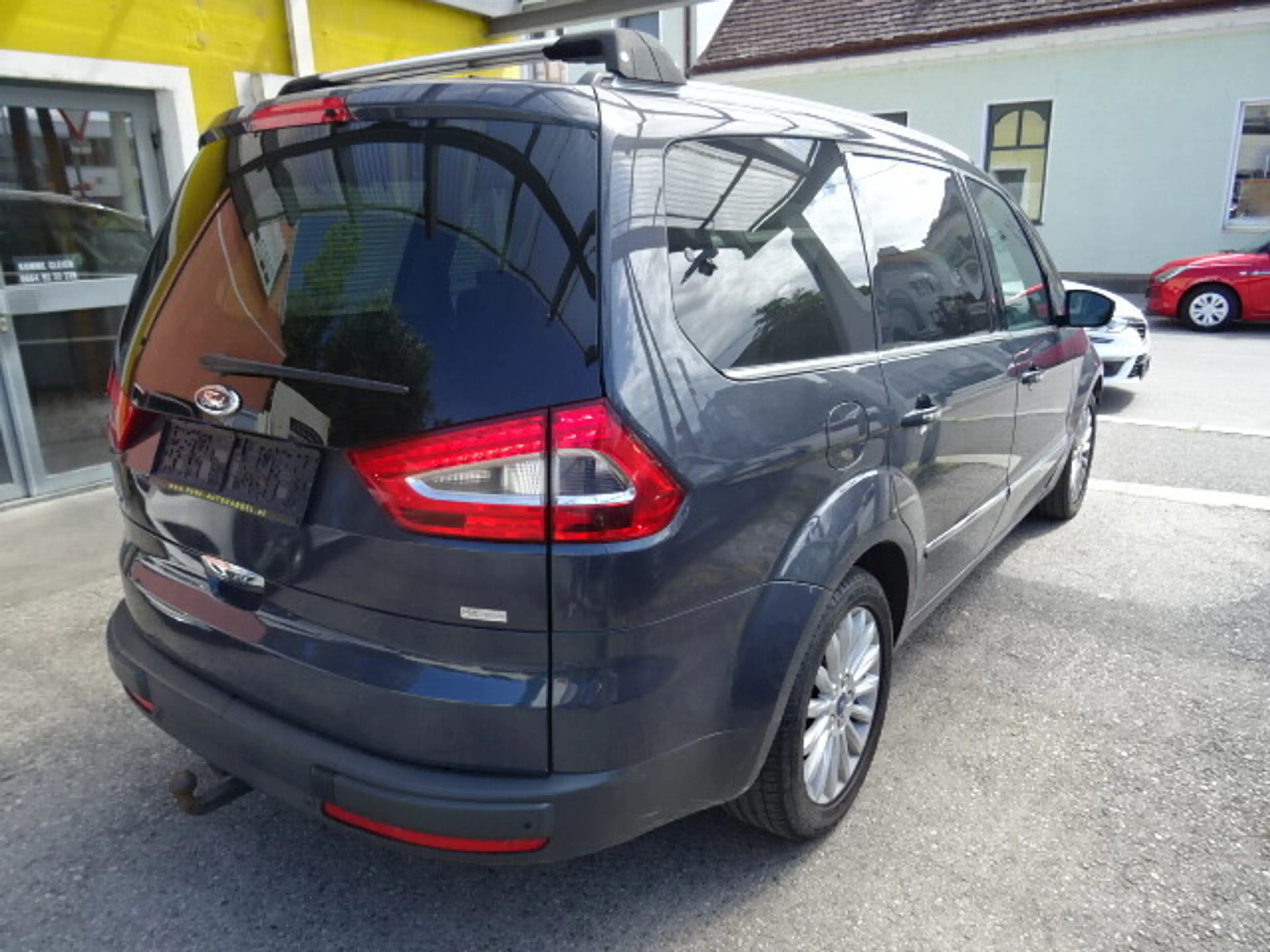 Ford Galaxy Trend 2,0 TDCi Aut. — photo 4