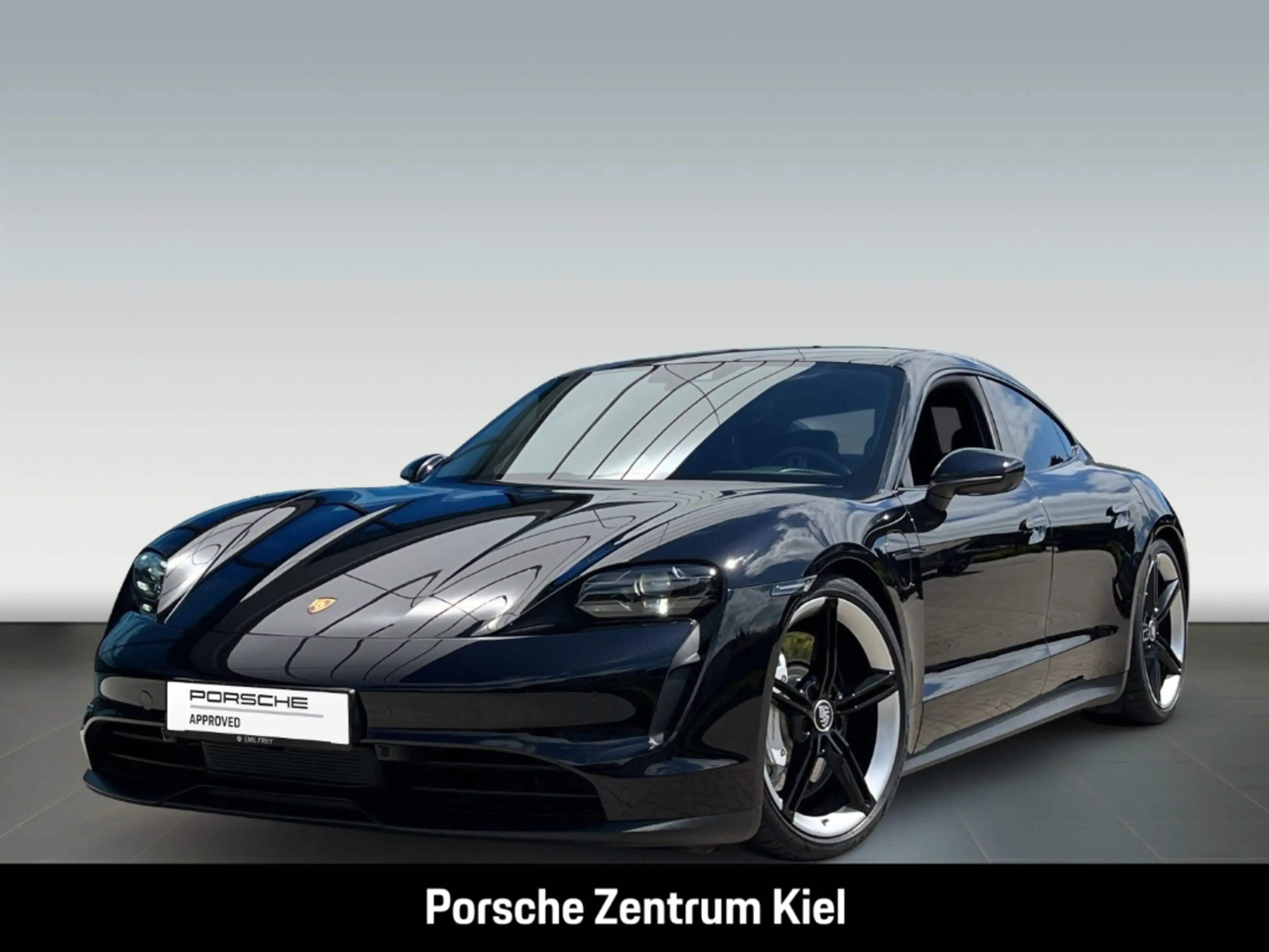 Porsche Taycan 4S