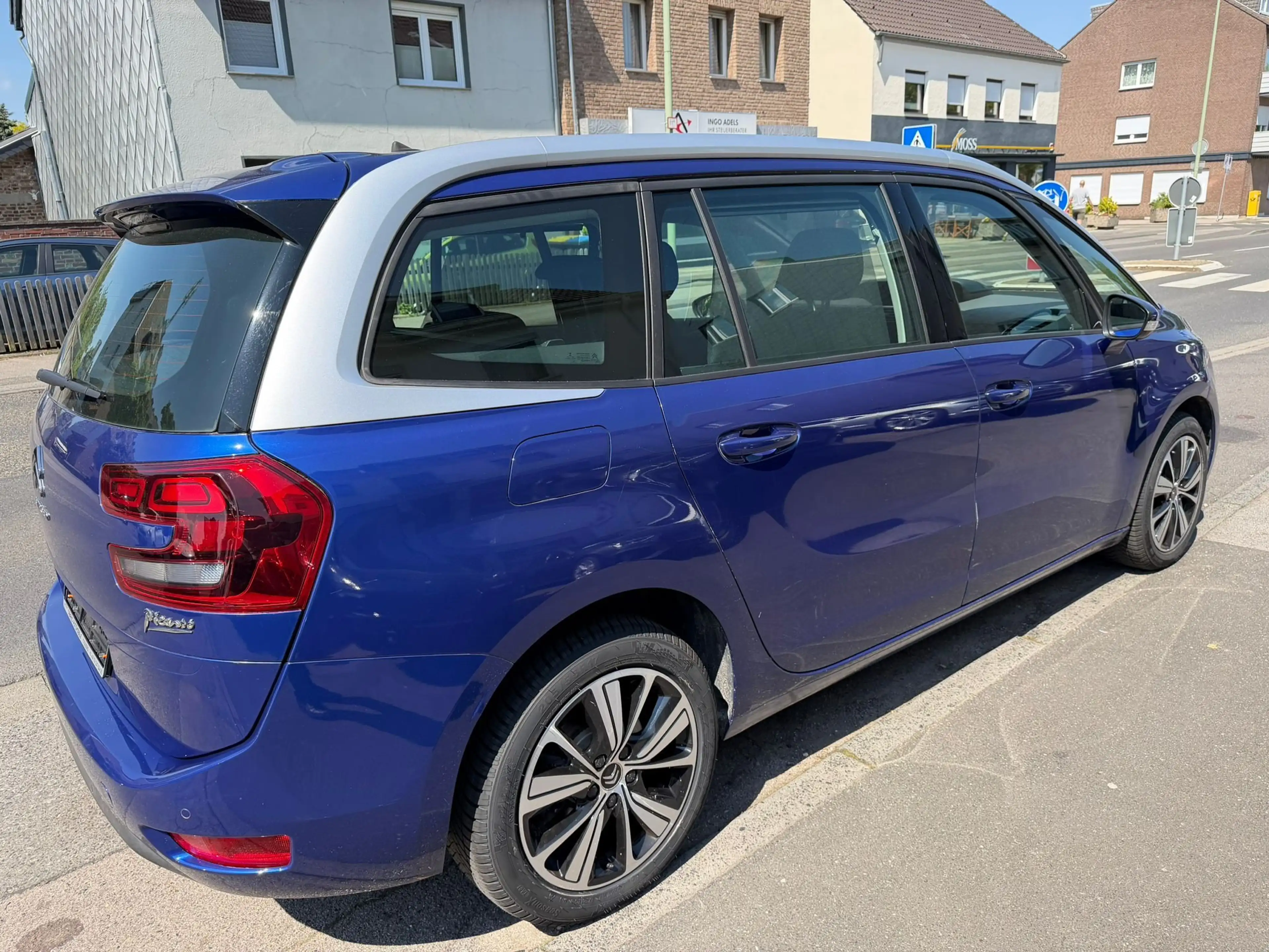 Citroen Grand C4 SpaceTourer Selection /  Automatik — photo 2