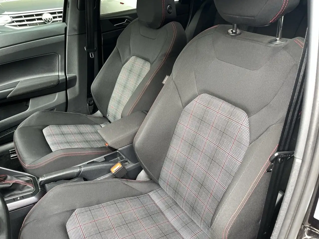 Volkswagen Polo 2.0 TSI DSG GTI Navi IQ.Light Pano 13