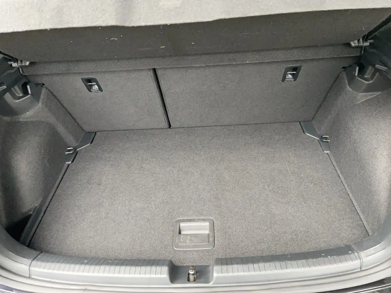 Volkswagen Polo 2.0 TSI DSG GTI Navi IQ.Light Pano 9