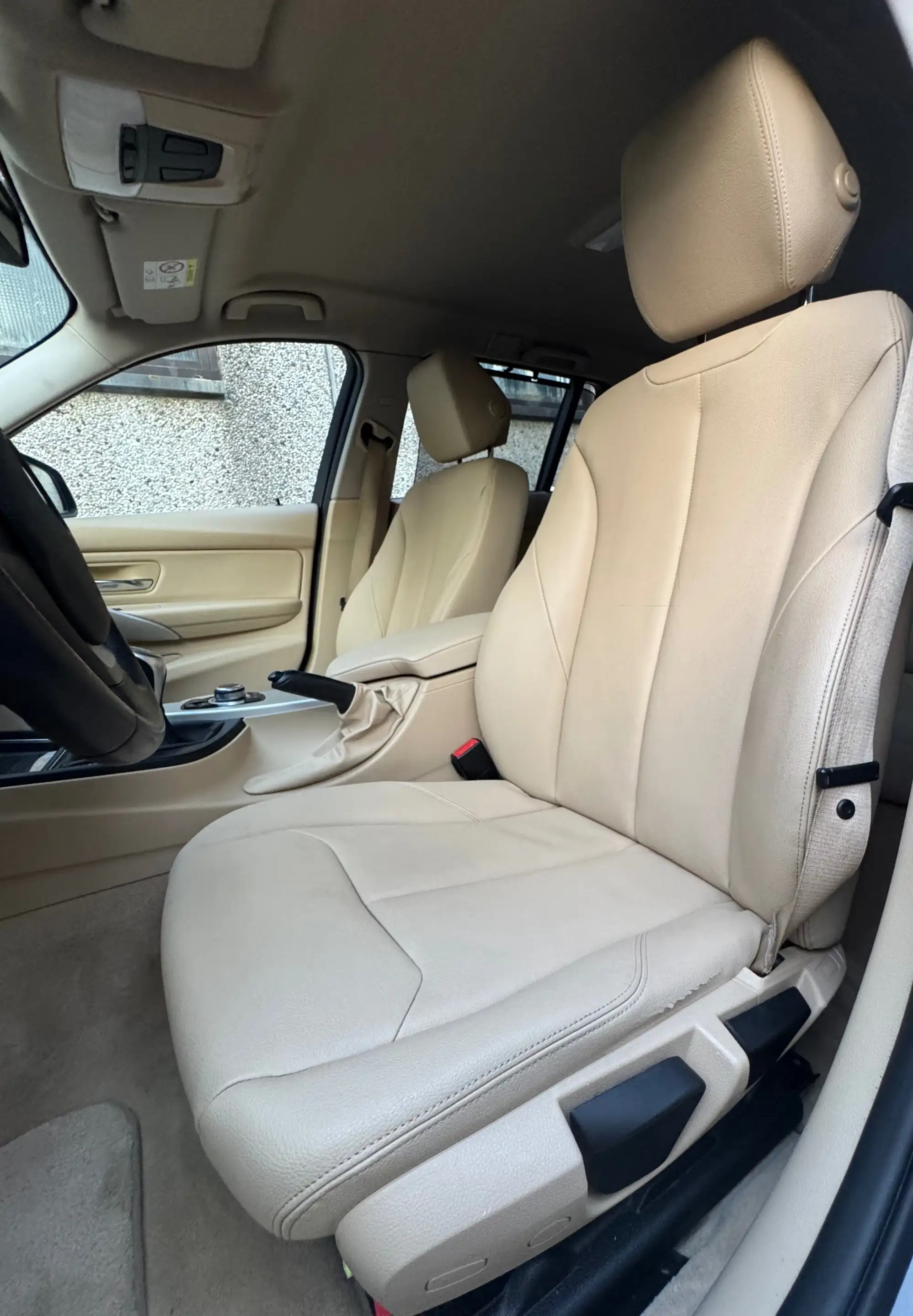 BMW 316 d  // FULL OPTIONS - Prêt à immatriculer — photo 9