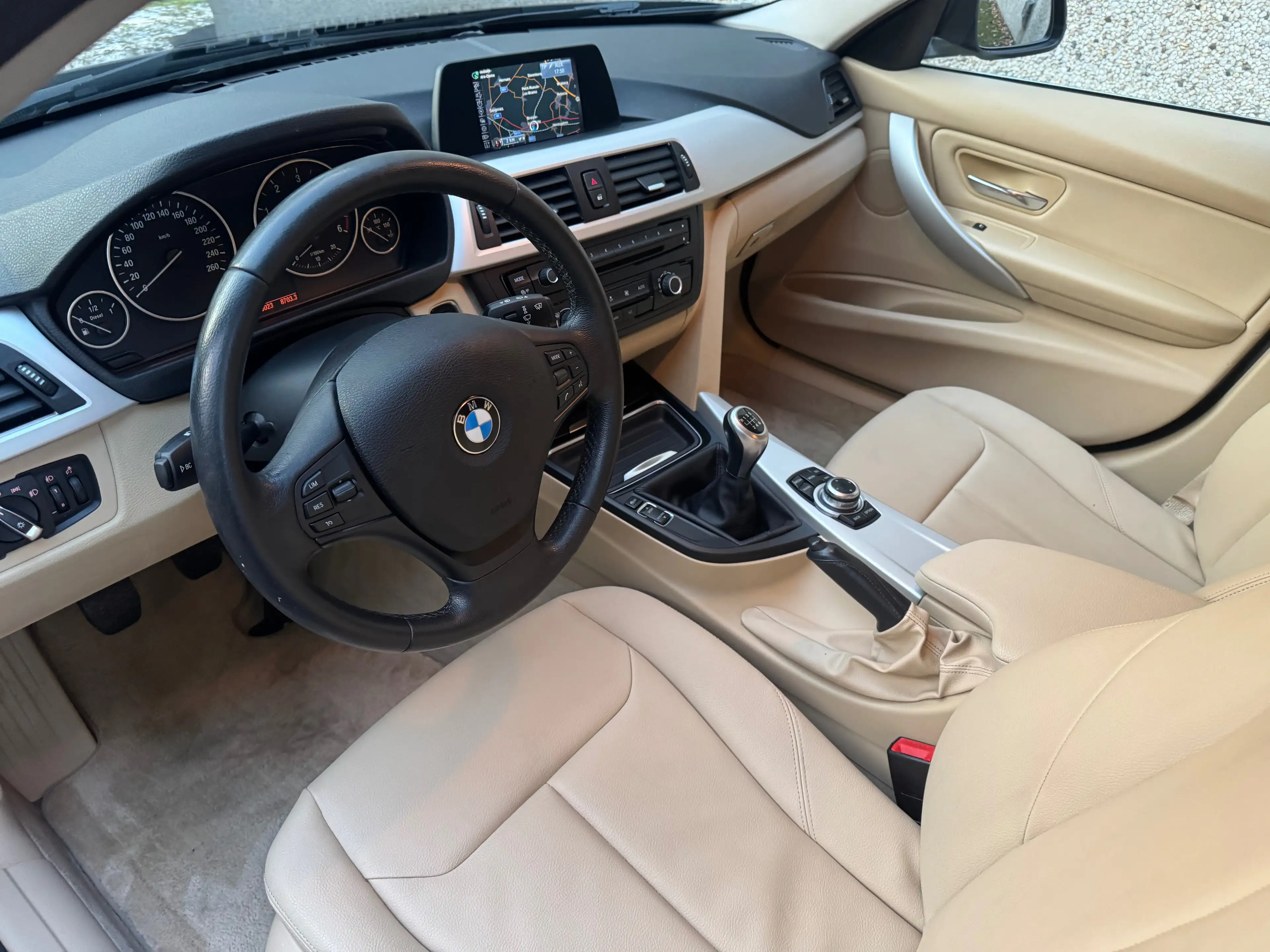 BMW 316 d  // FULL OPTIONS - Prêt à immatriculer — photo 8