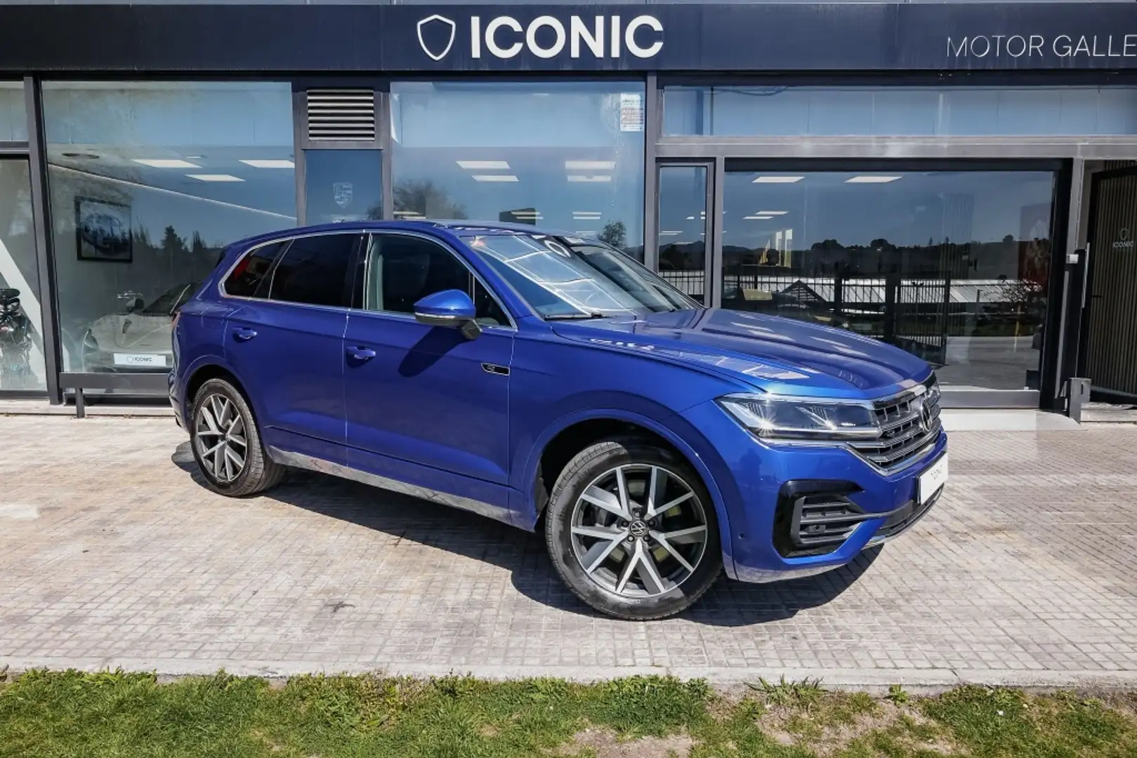 Volkswagen Touareg 3.0TDI V6 R-Line Tiptronic 4Motion 210kW Azul - 1