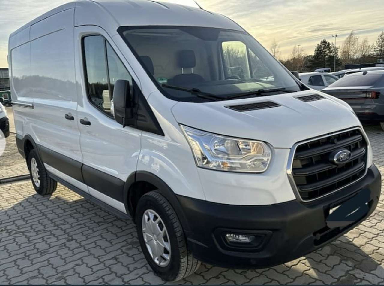 Ford Transit 330 L2H2