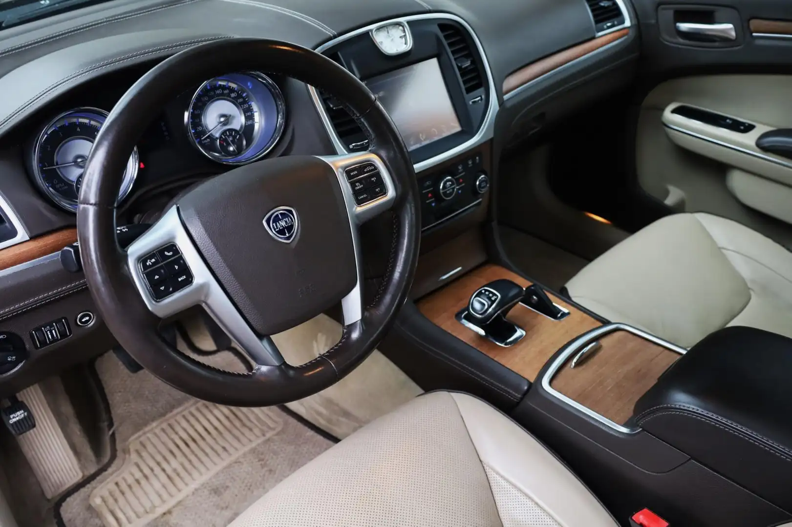 Lancia Thema 3.6 V6 Executive Aut. | Panorama | Stoelventilatie Maro - 2