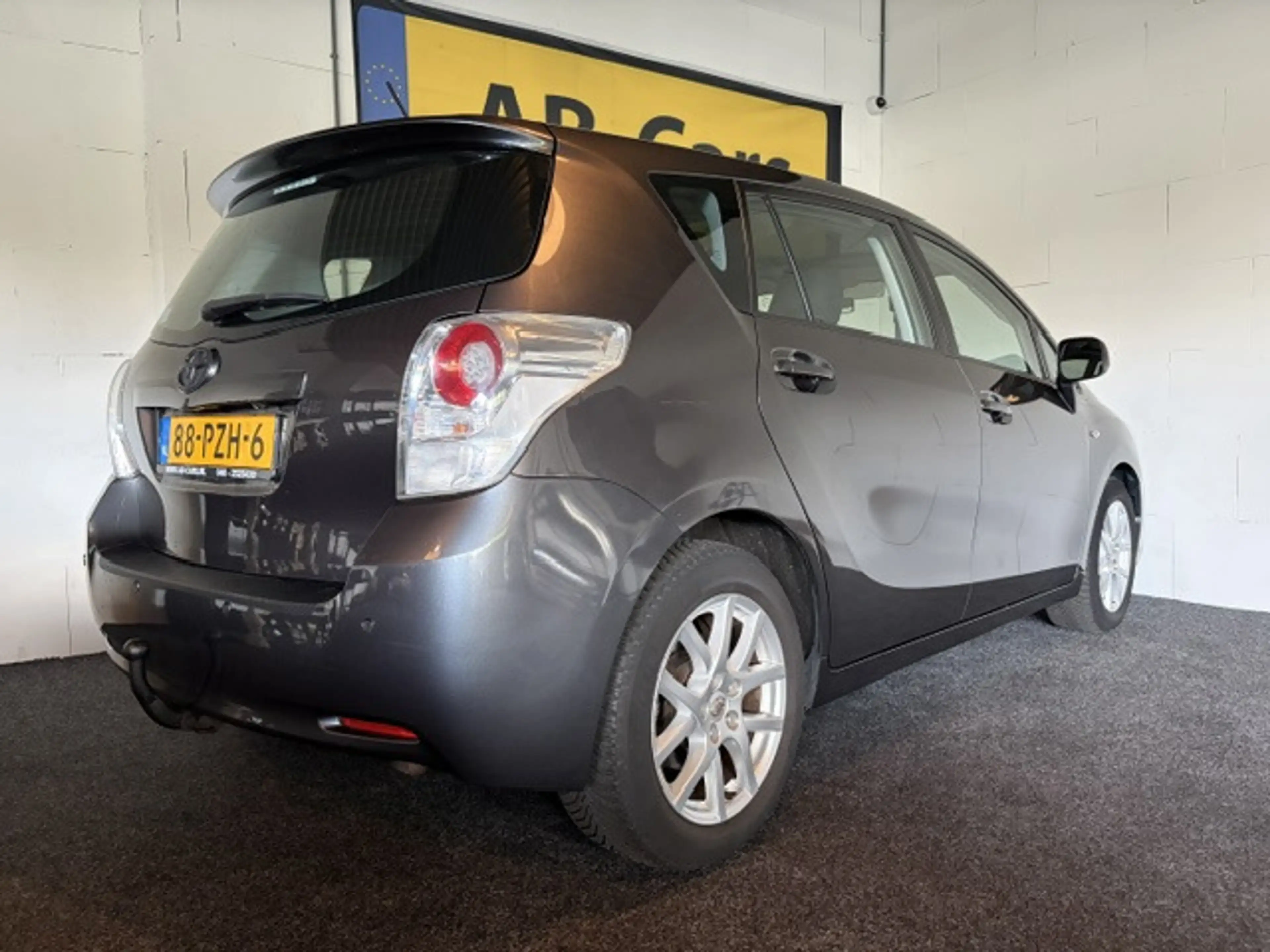 Toyota Verso 1.8 VVT-i Business Automaat met leder — photo 3