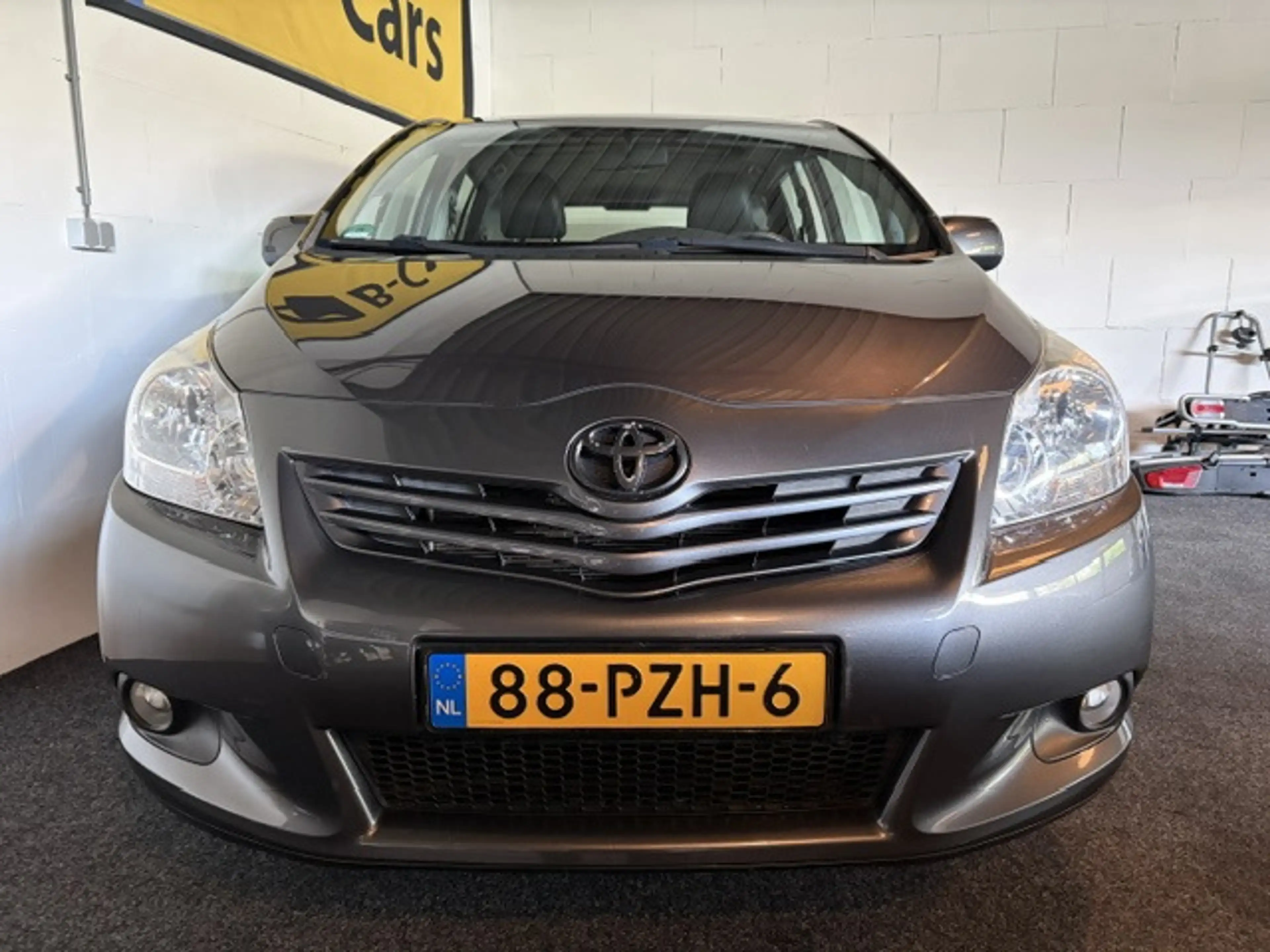 Toyota Verso 1.8 VVT-i Business Automaat met leder — photo 2