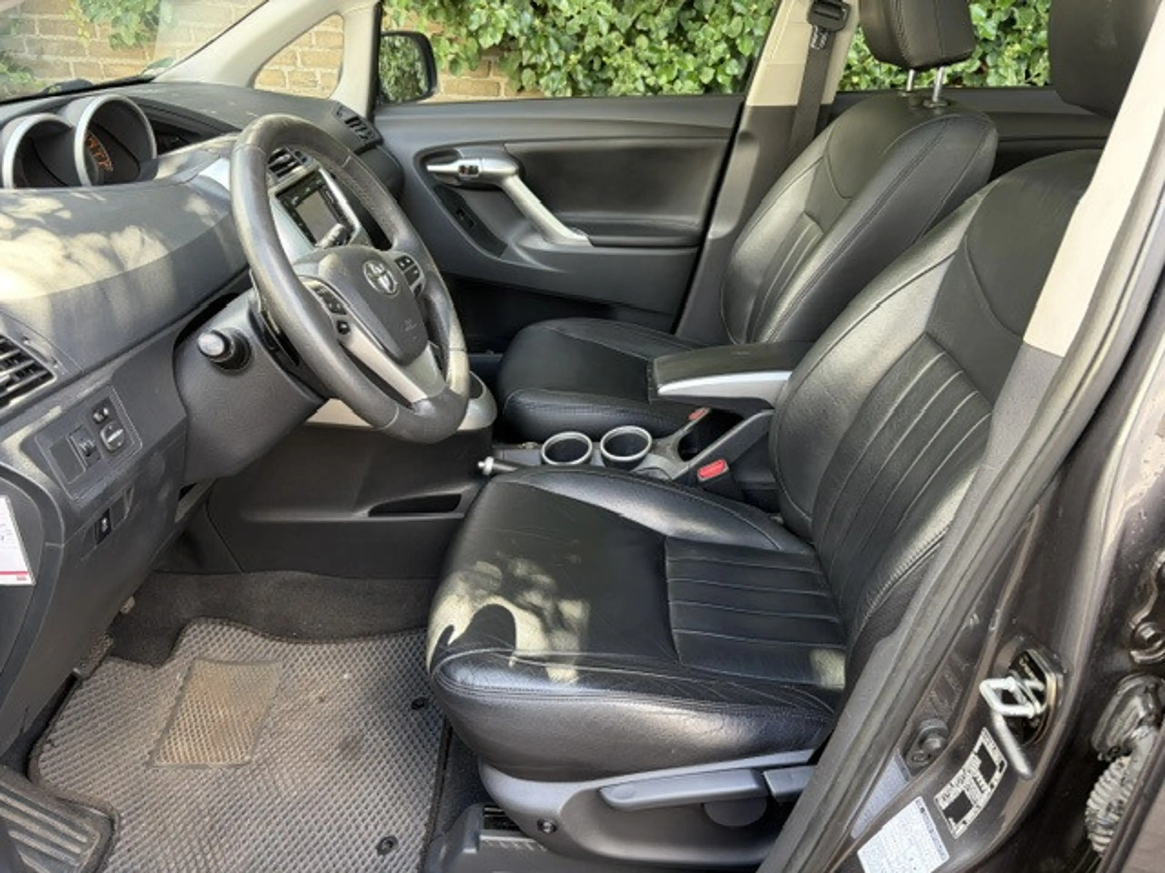 Toyota Verso 1.8 VVT-i Business Automaat met leder — photo 6