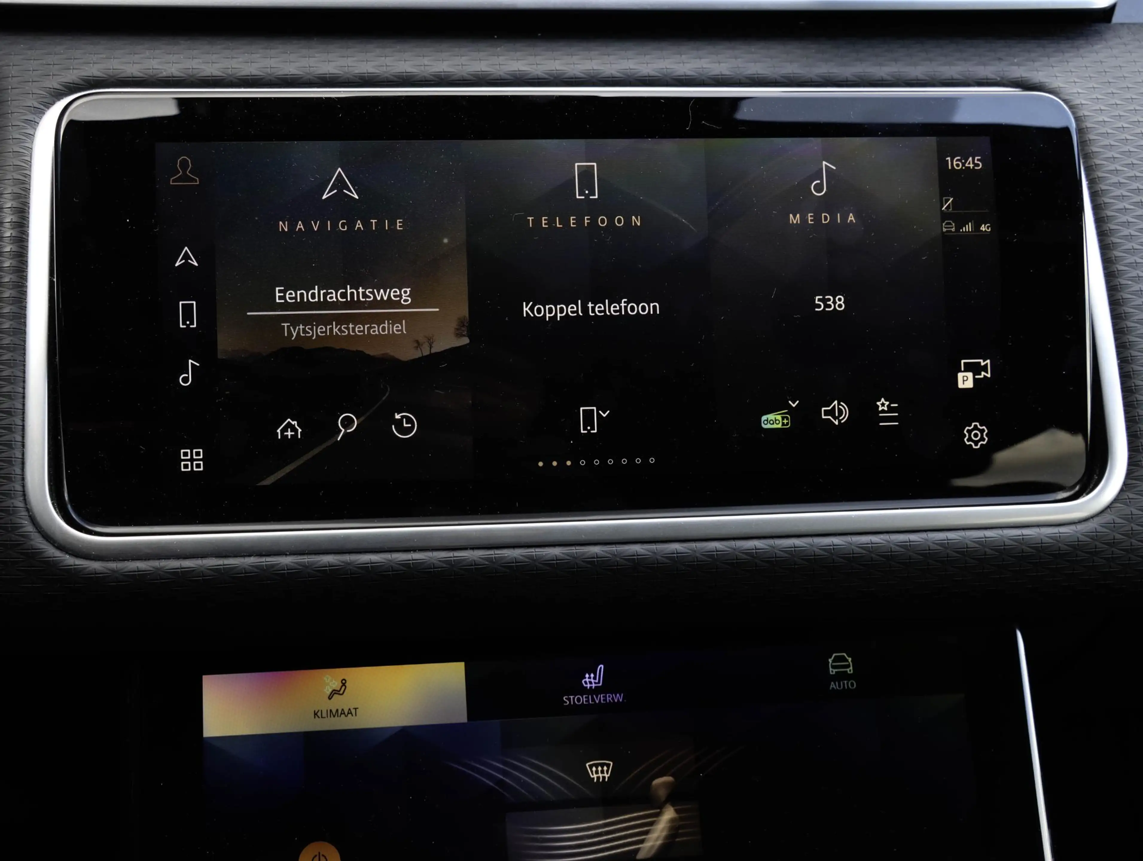 Land Rover Range Rover Velar P400e AWD S Meridian | Zw. hemel + Leder | Trekhaa — photo 16