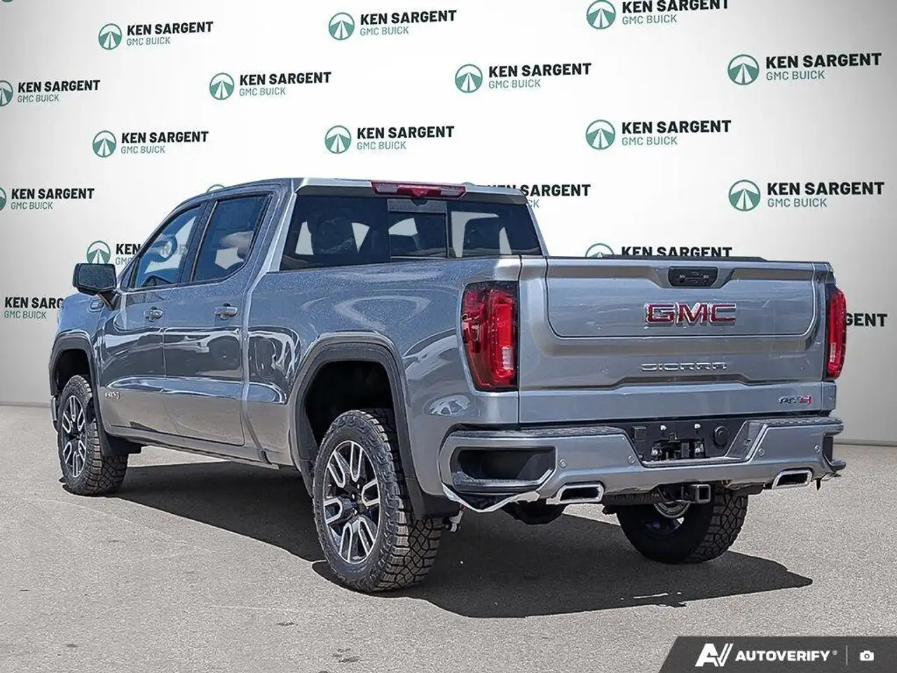GMC Sierra 1500 снимка GMC Sierra 1500