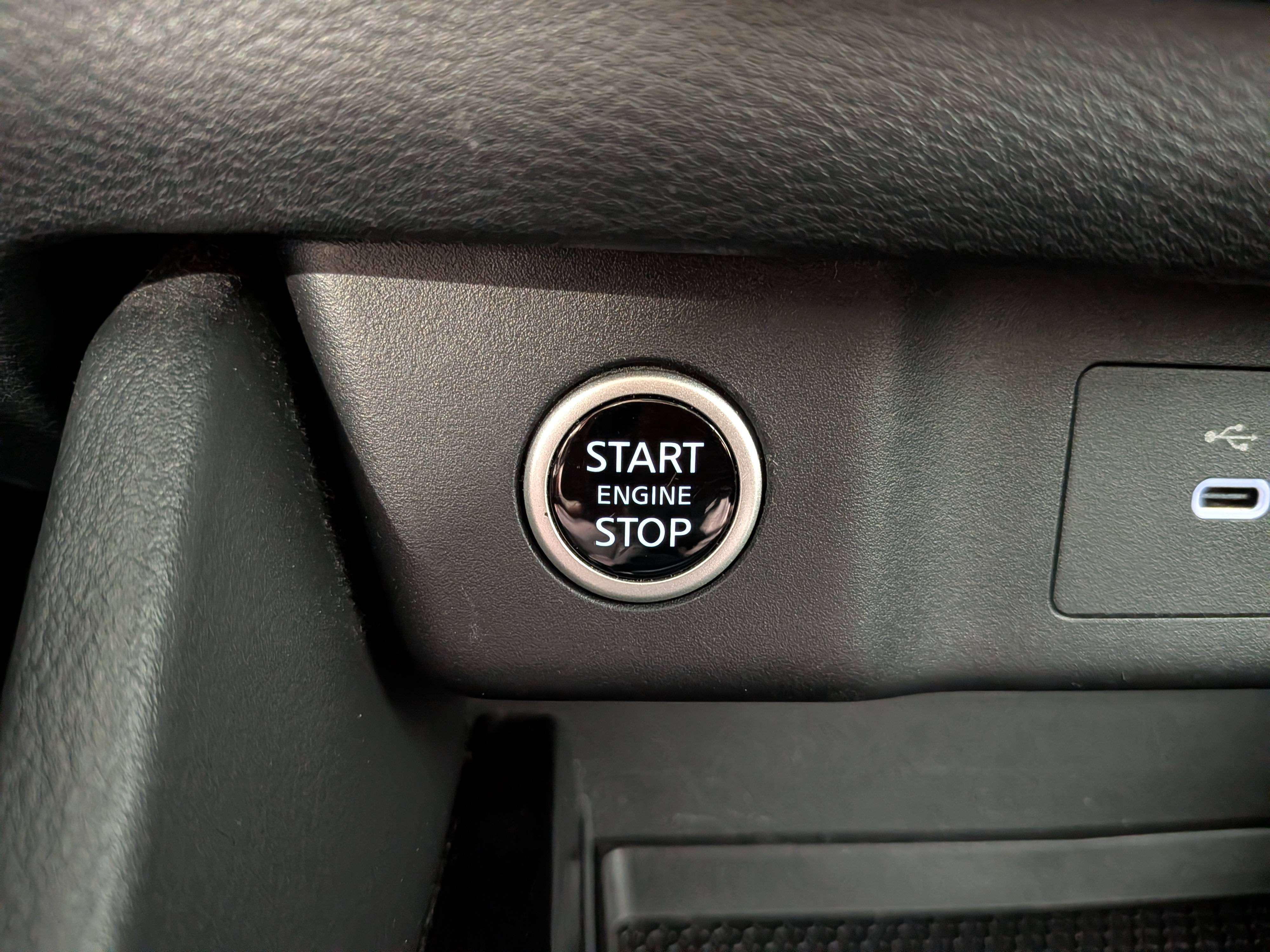 Nissan Rogue 2023