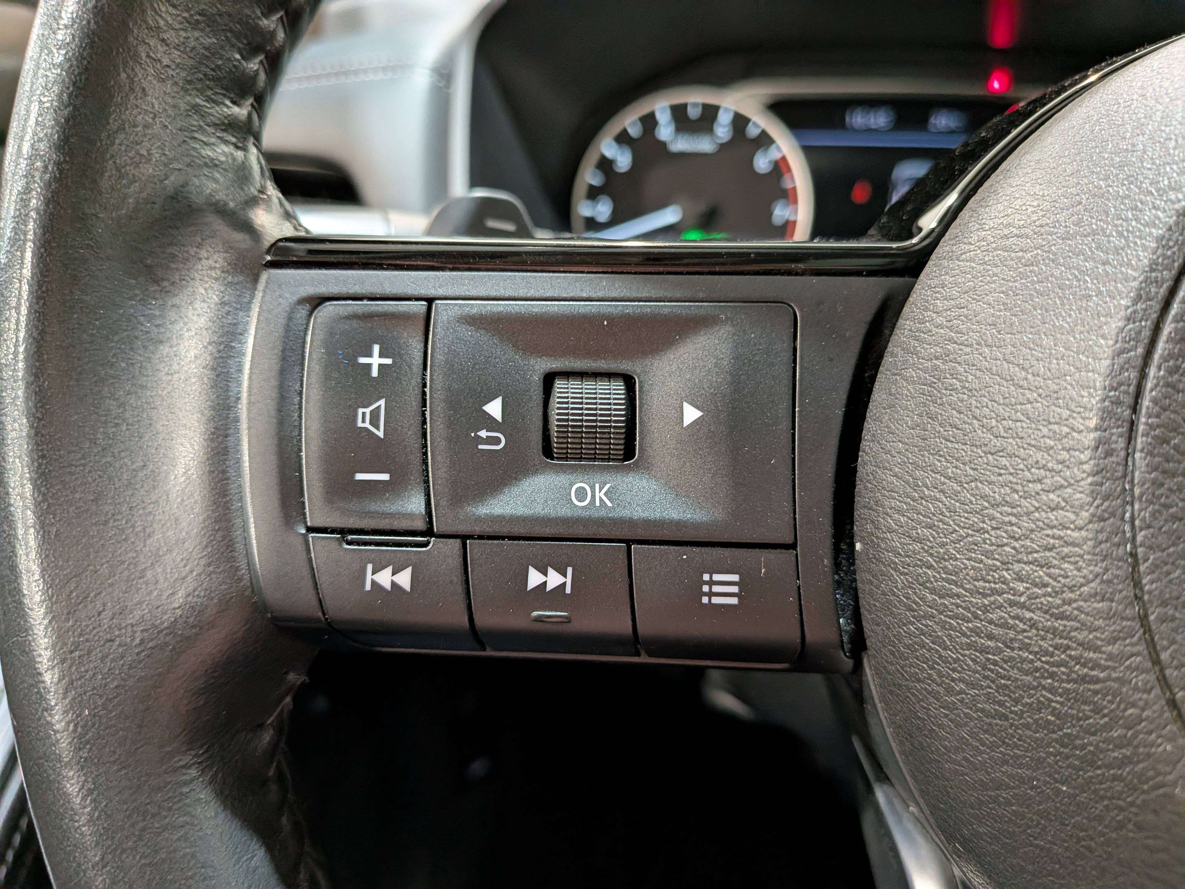 Nissan Rogue 2023