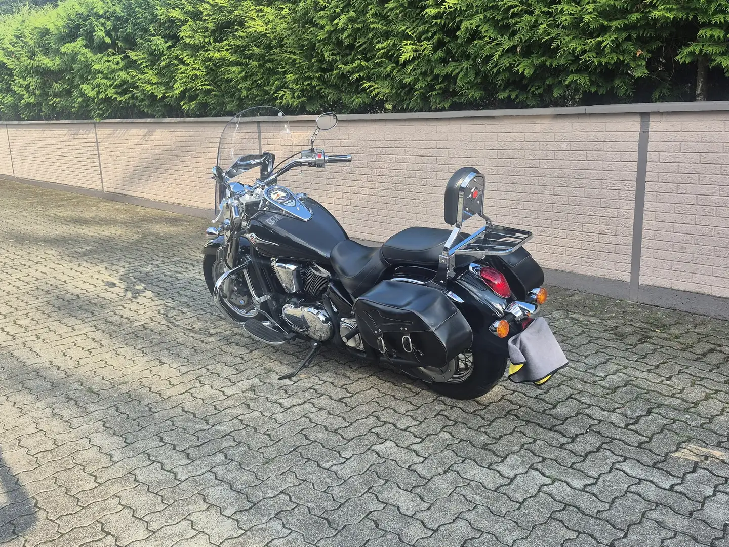 Kawasaki VN 900 Classic Noir - 2