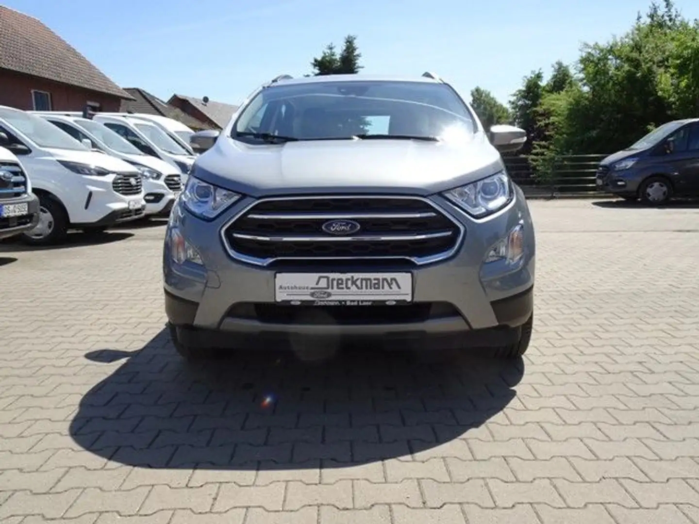 Ford EcoSport Titanium Silber - 2