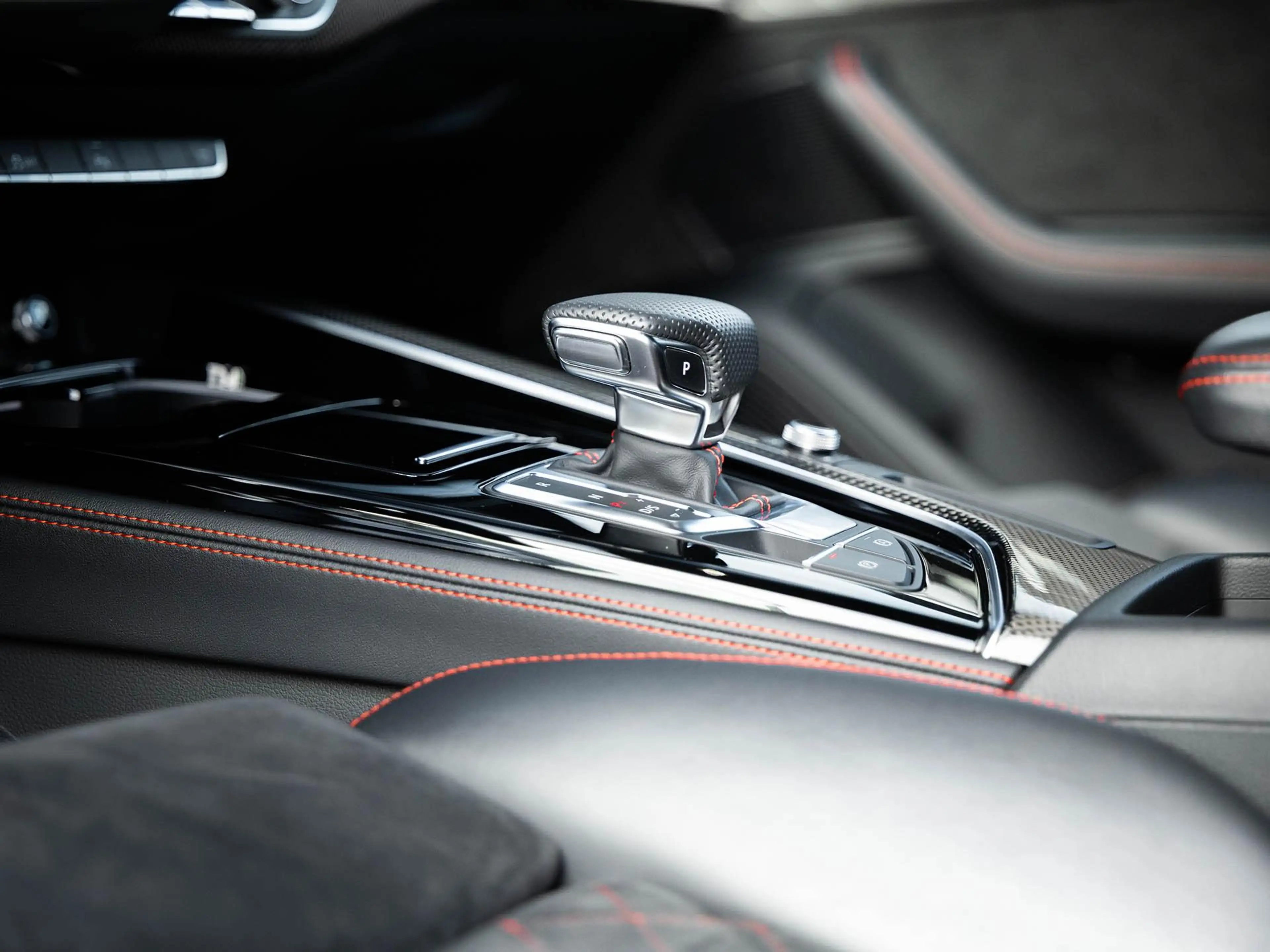 Audi A4 Avant 45 TFSI quattro edition one | B&O 3D Sound | — photo 11