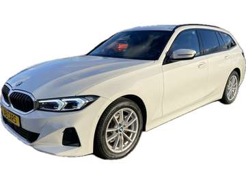318d A G21 Touring - ACC - Keyless - Head up Displ