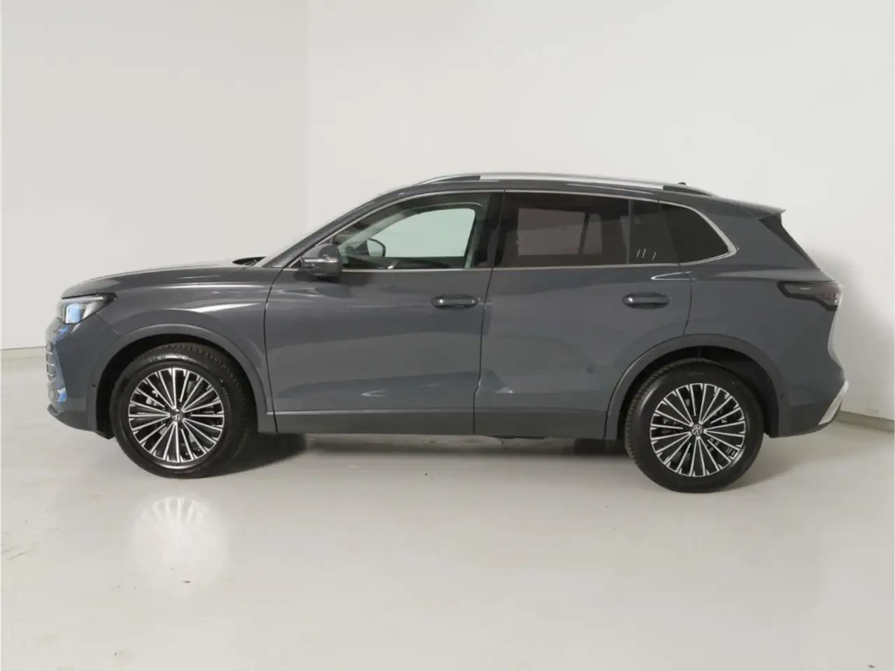 Volkswagen Tiguan 2.0 TDI Elegance DSG AHK/Matrix/NAV/ACC 7